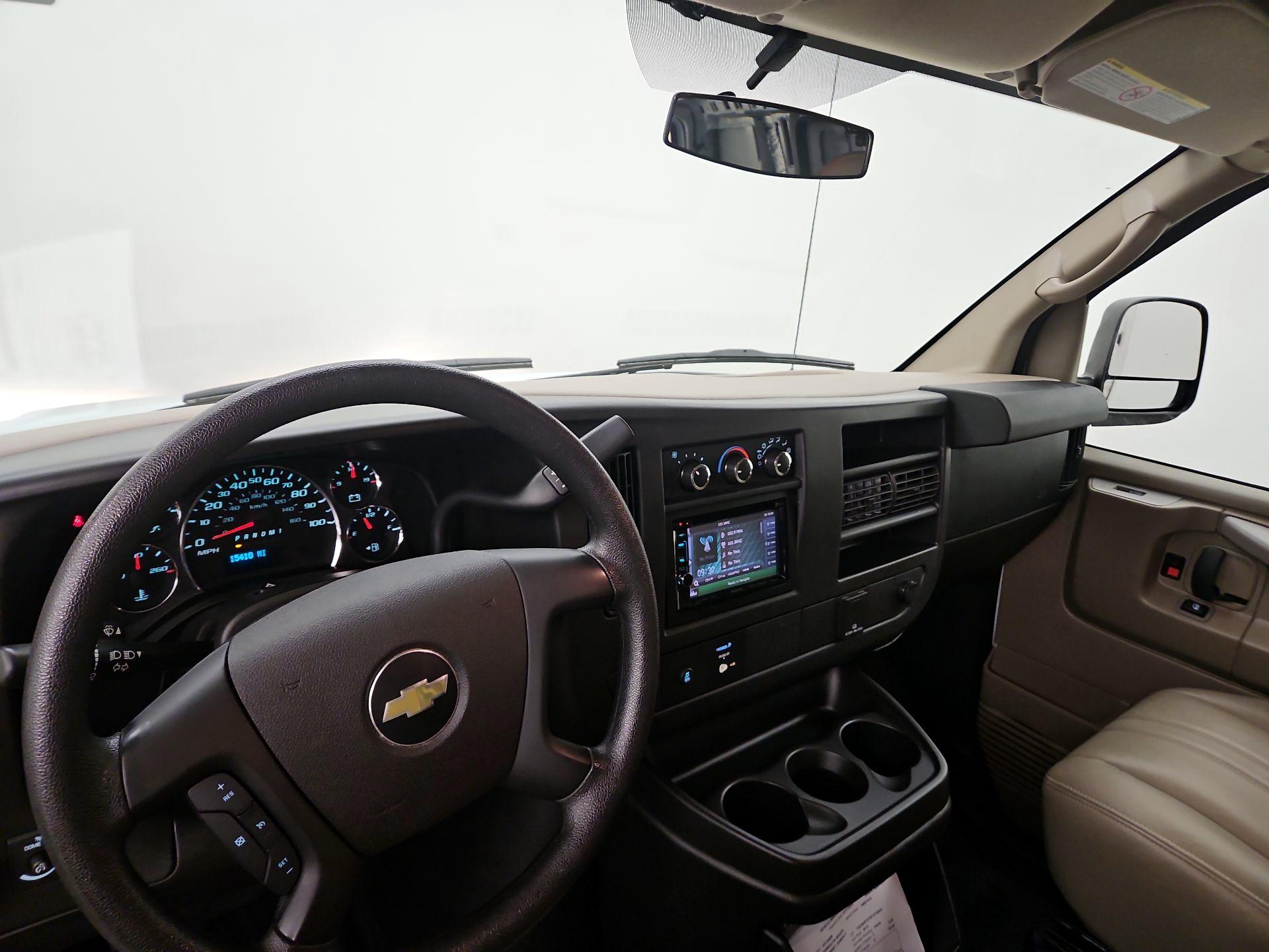 Thumbnail: 2015 Chevrolet Express - 9