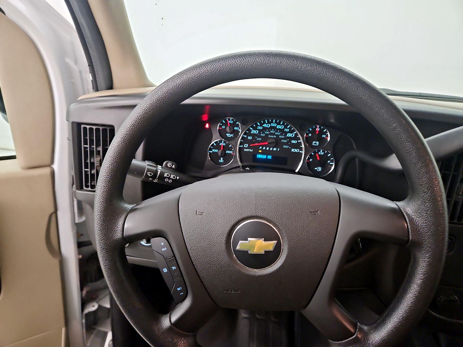 Thumbnail: 2015 Chevrolet Express - 10