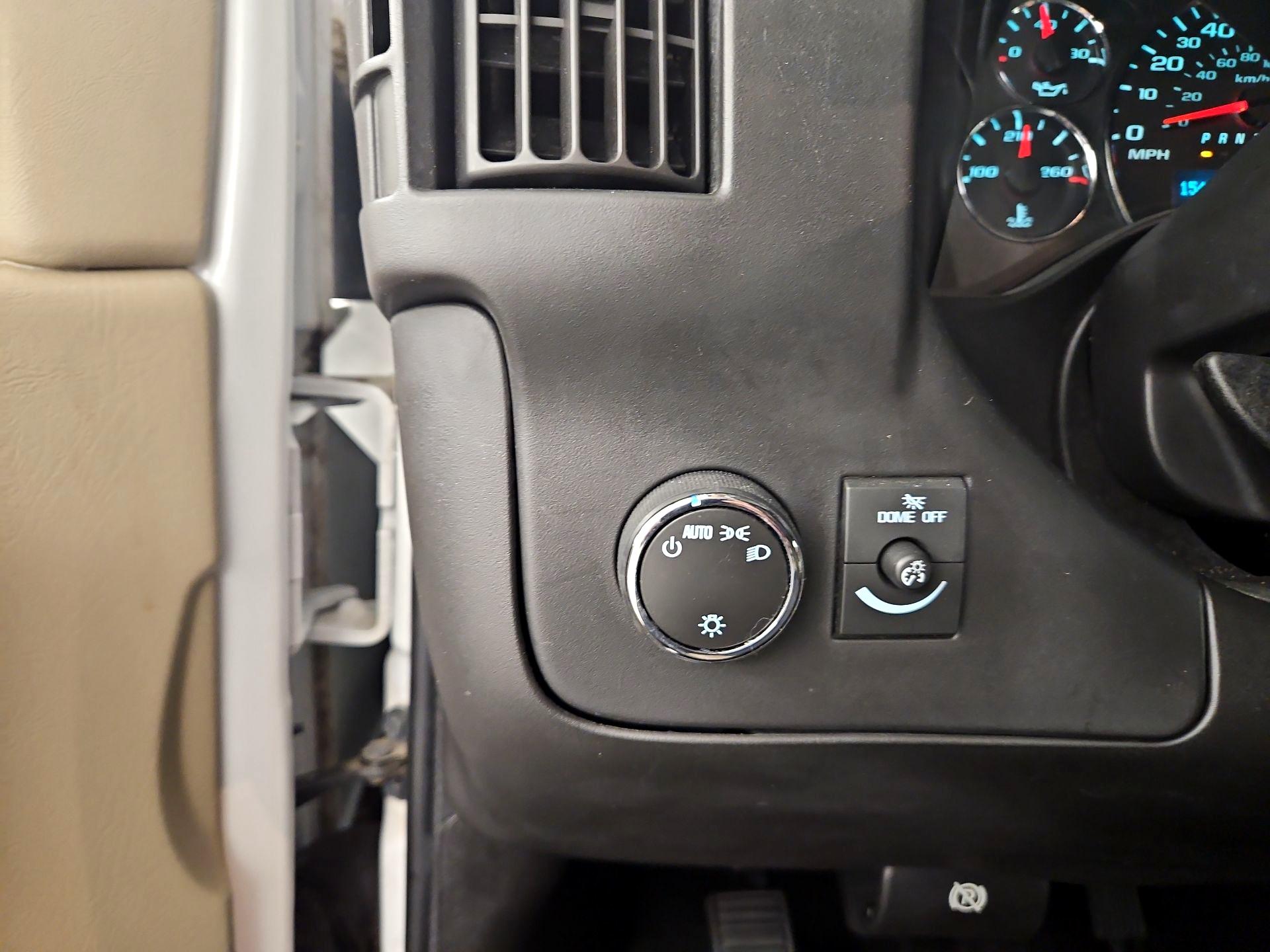 Thumbnail: 2015 Chevrolet Express - 13