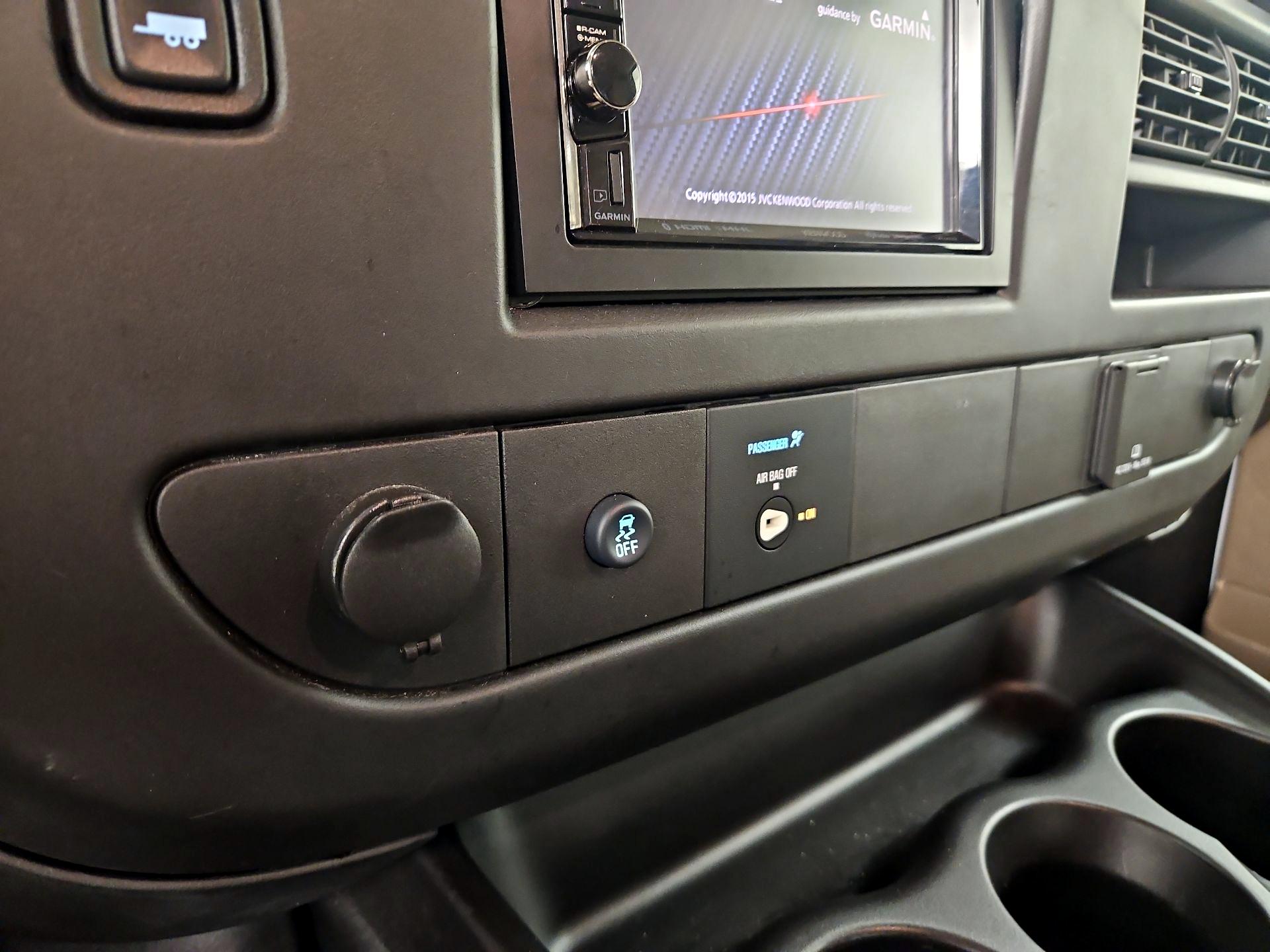 Thumbnail: 2015 Chevrolet Express - 17
