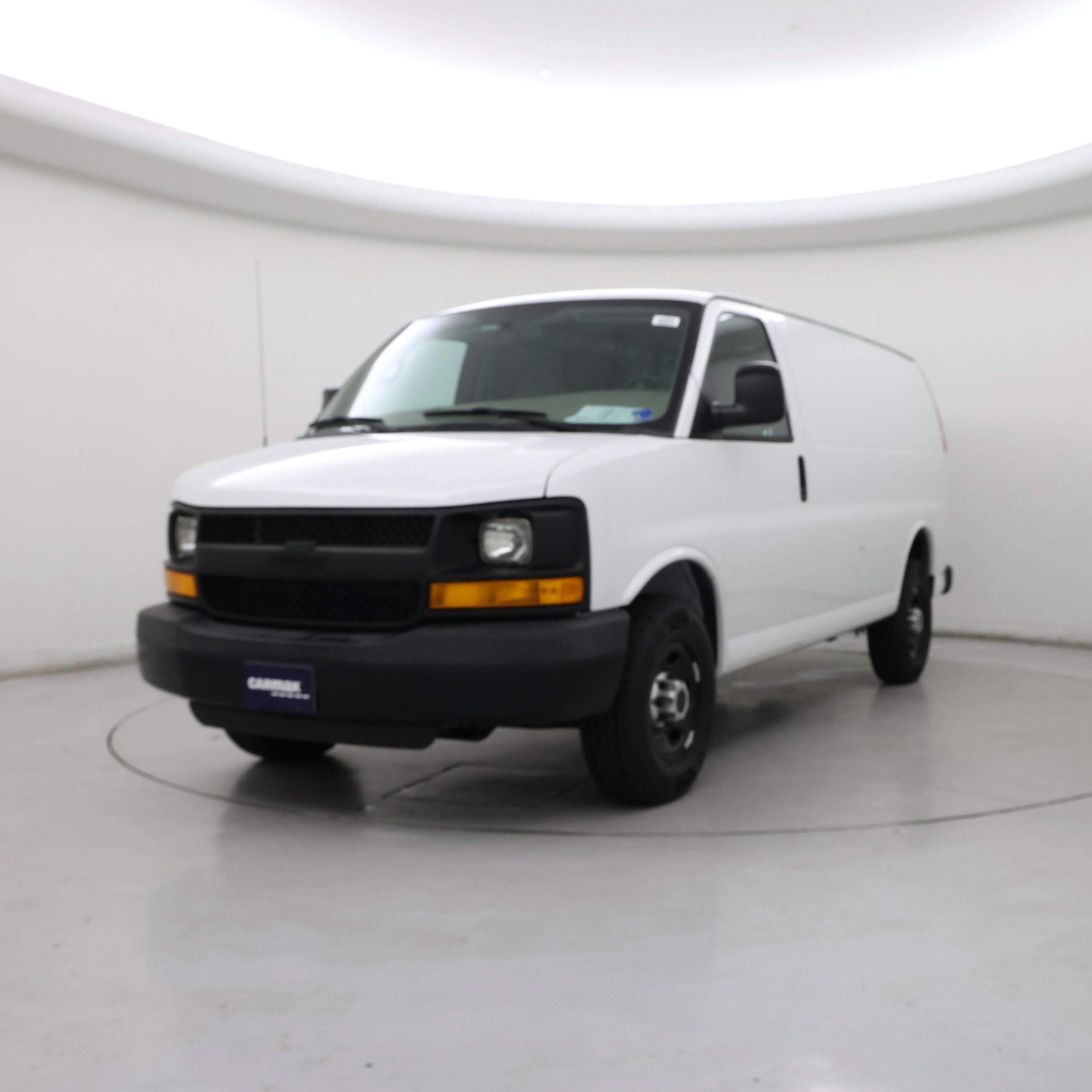 Thumbnail: 2015 Chevrolet Express - 4
