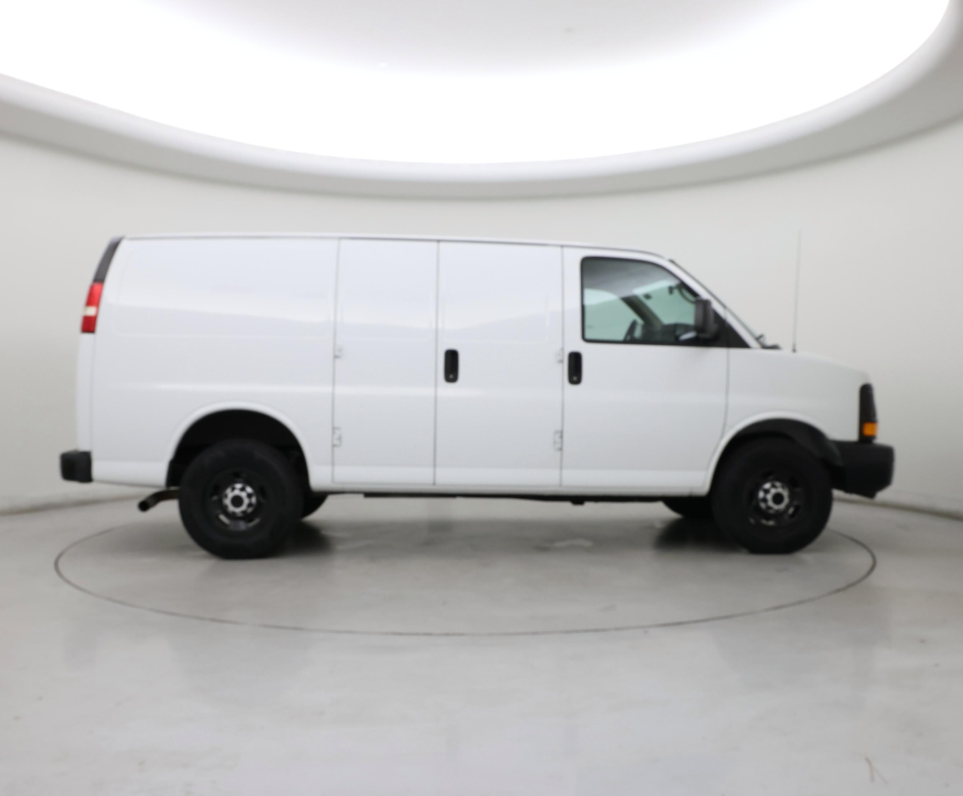 Thumbnail: 2015 Chevrolet Express - 7