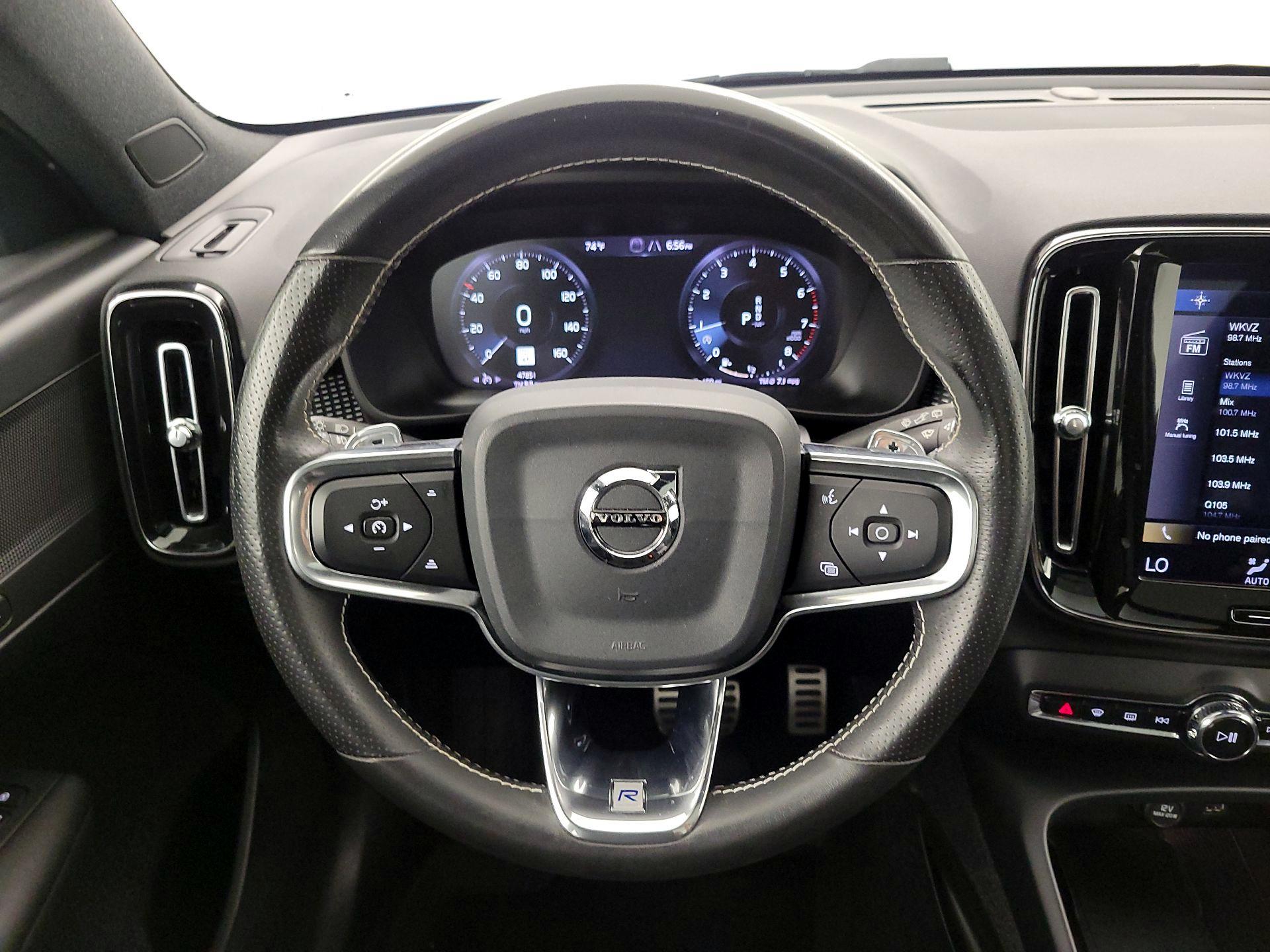 Thumbnail: 2020 Volvo XC40 - 10