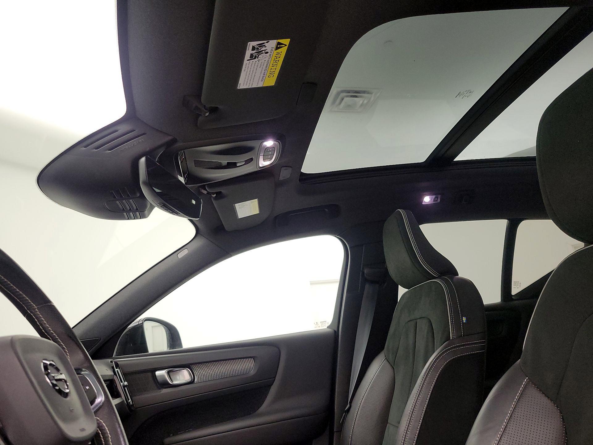 Thumbnail: 2020 Volvo XC40 - 20
