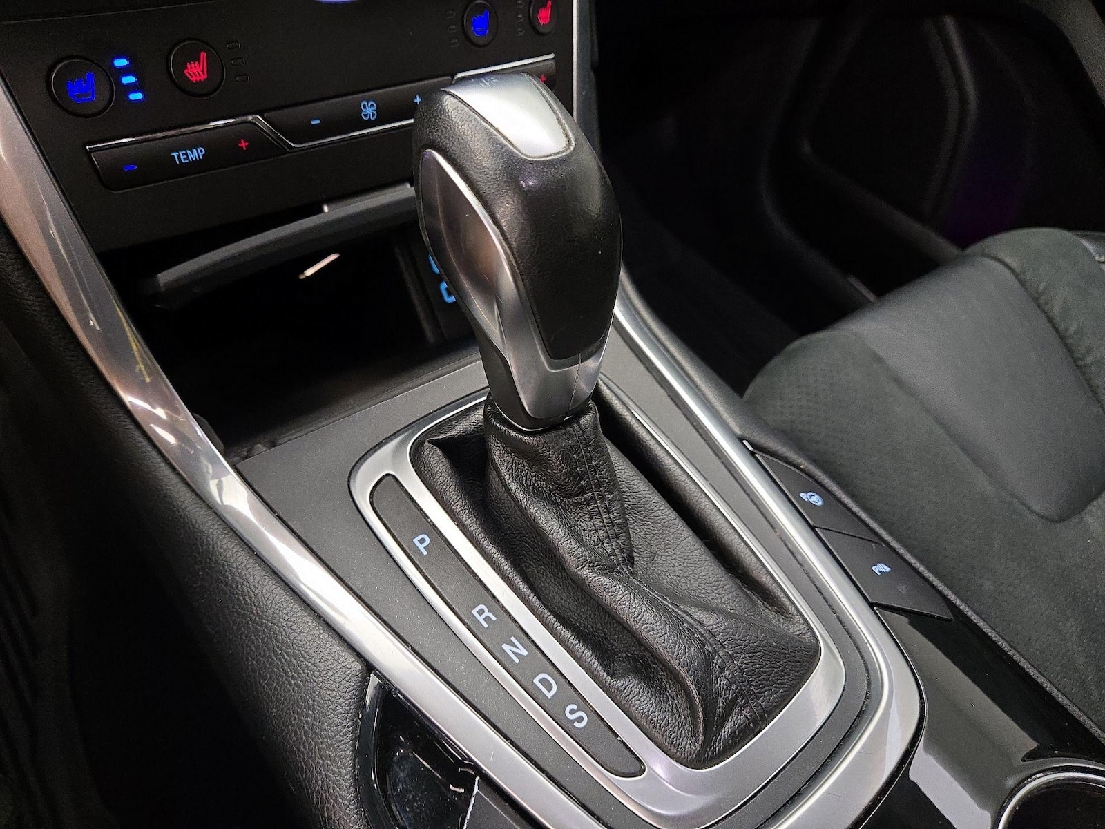2016 Ford Edge Sport - Photo 19