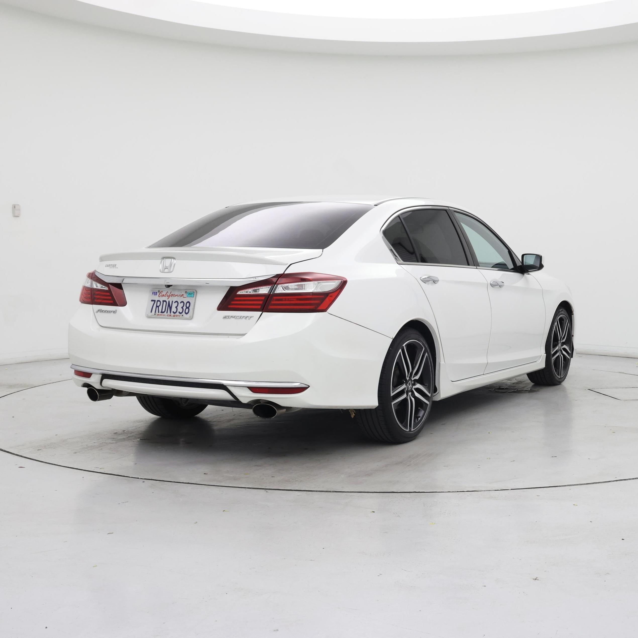 Thumbnail: 2016 Honda Accord - 8