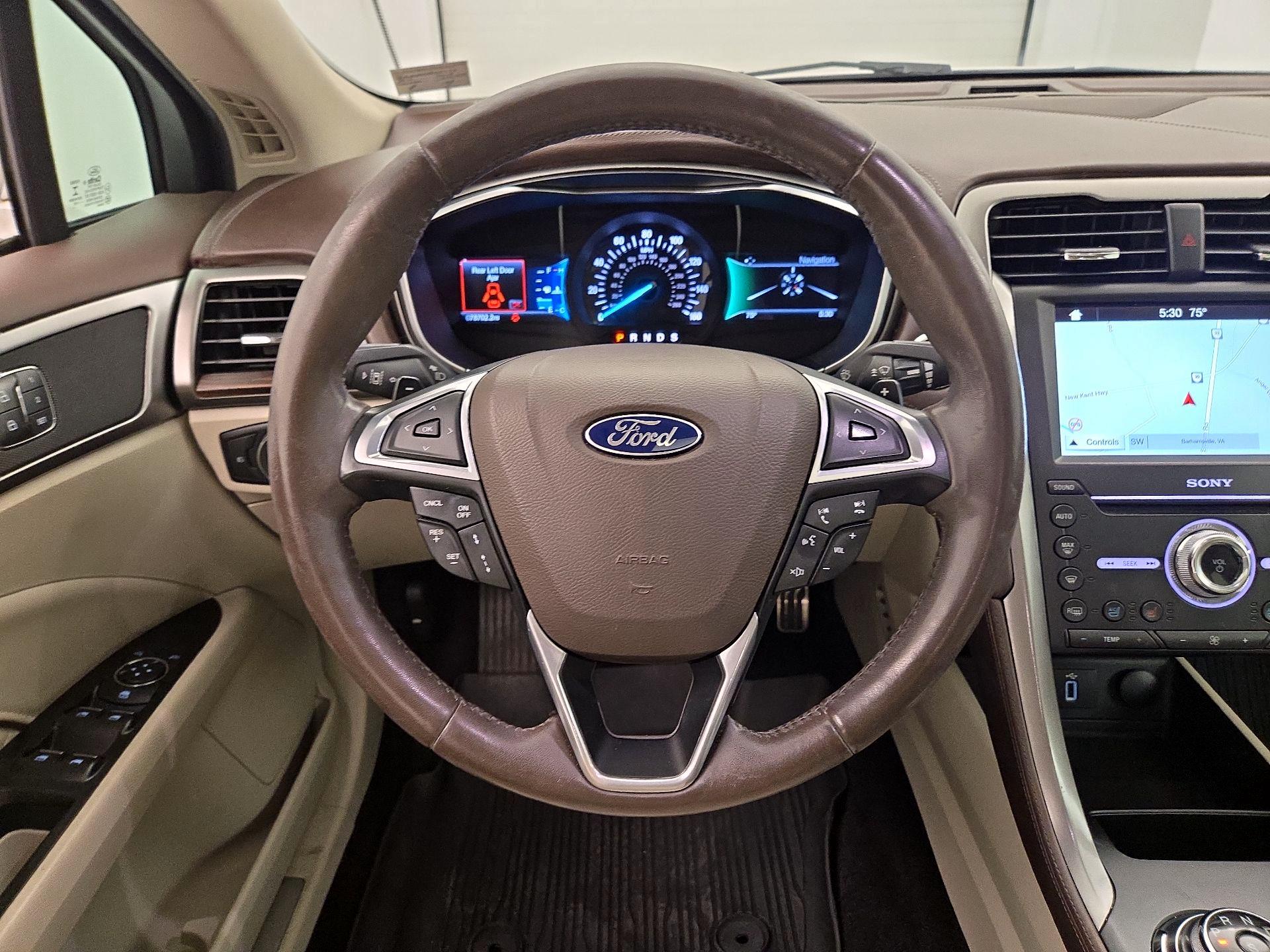Thumbnail: 2017 Ford Fusion - 10