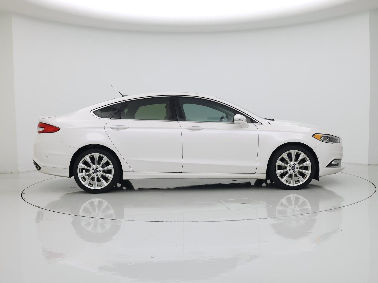 2017 Ford Fusion Platinum - Photo 8