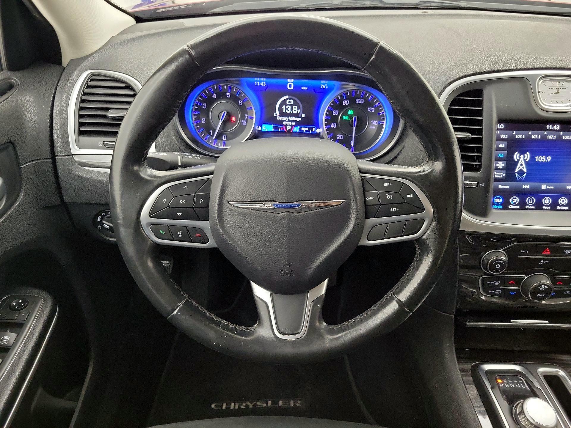 Thumbnail: 2020 Chrysler 300 - 10
