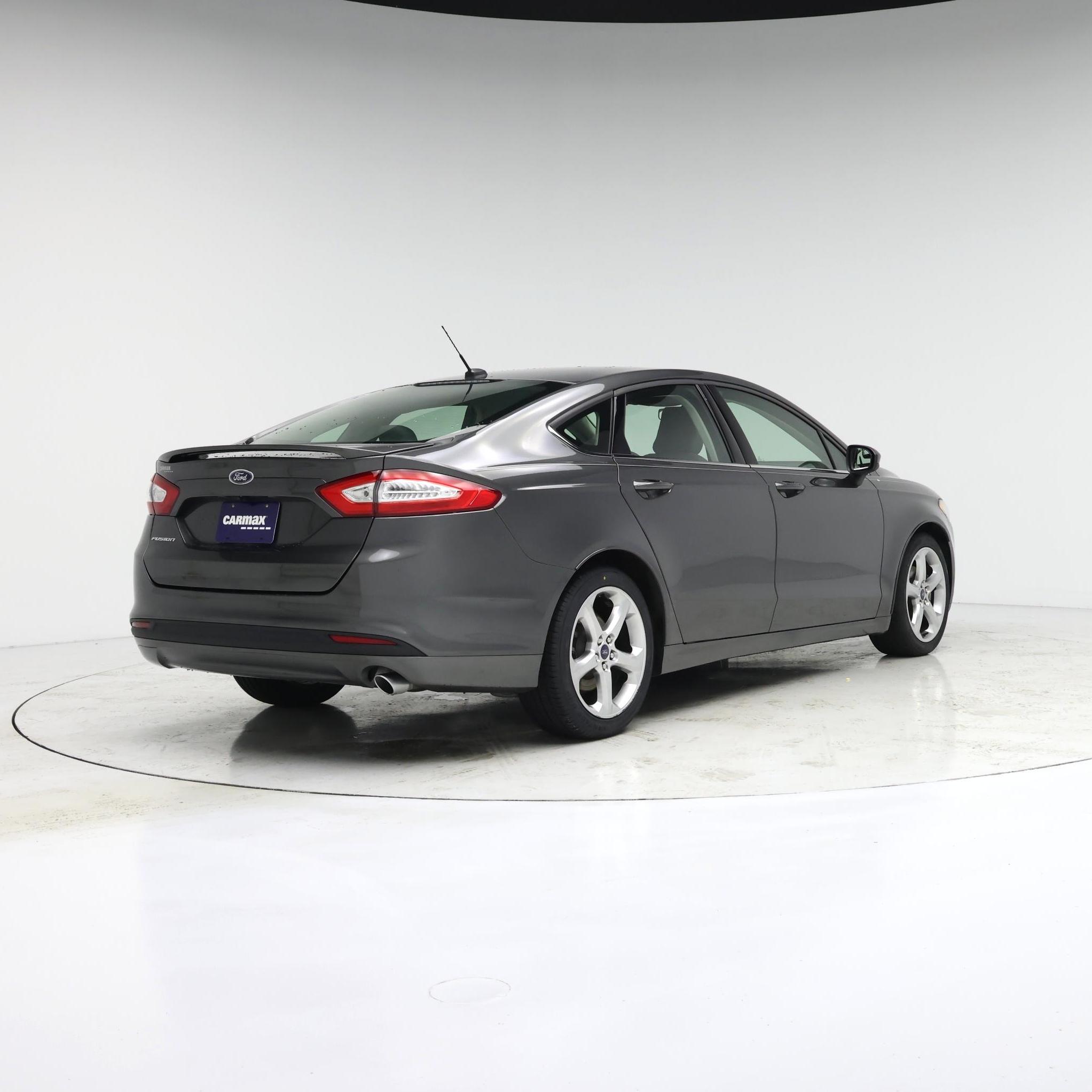 Thumbnail: 2016 Ford Fusion - 8