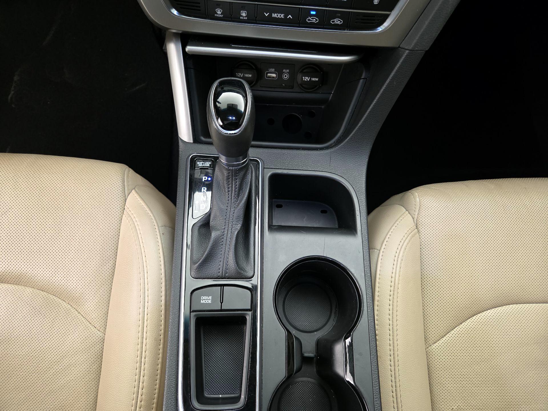 Thumbnail: 2016 Hyundai Sonata - 17
