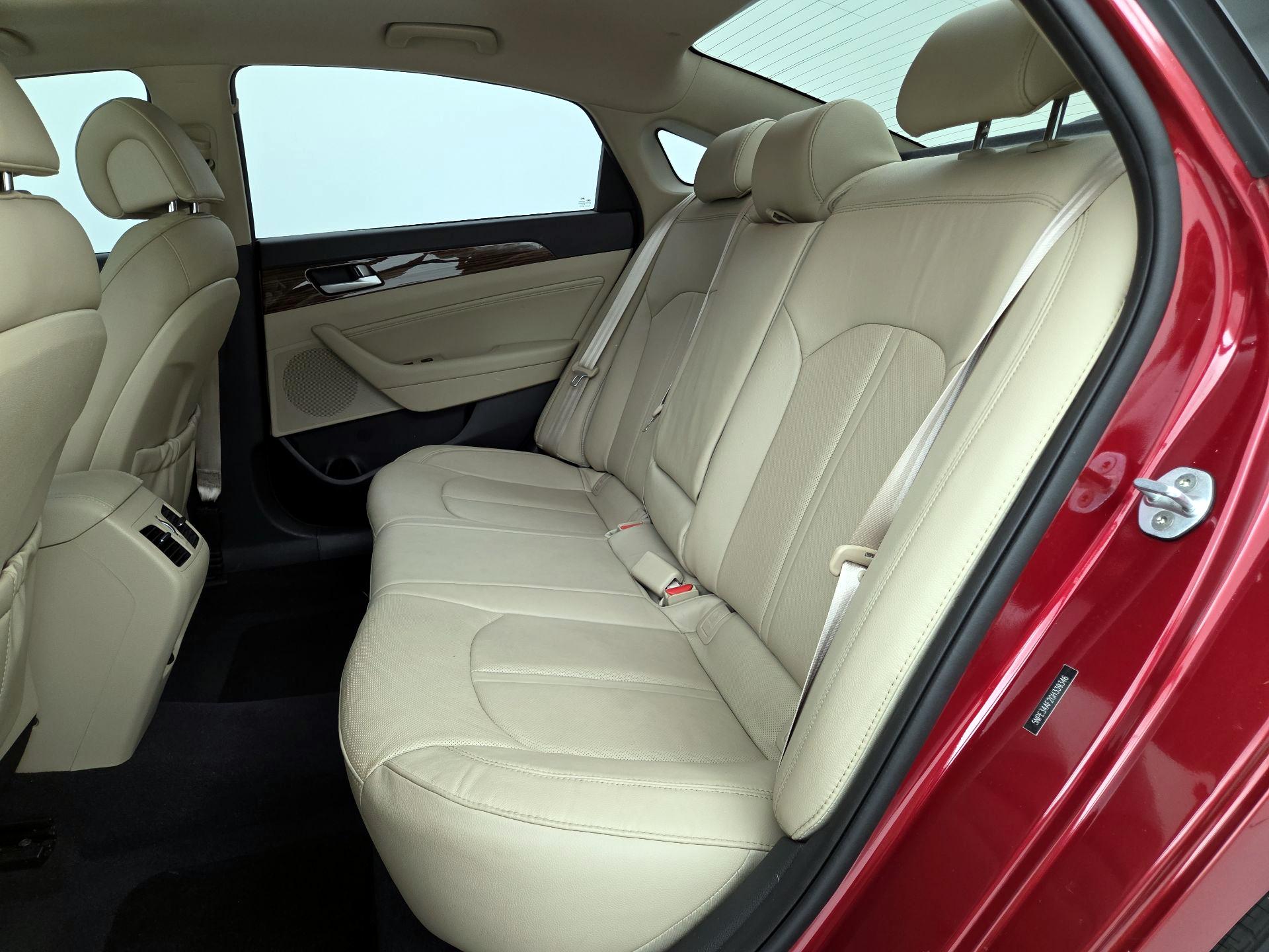 Thumbnail: 2016 Hyundai Sonata - 20