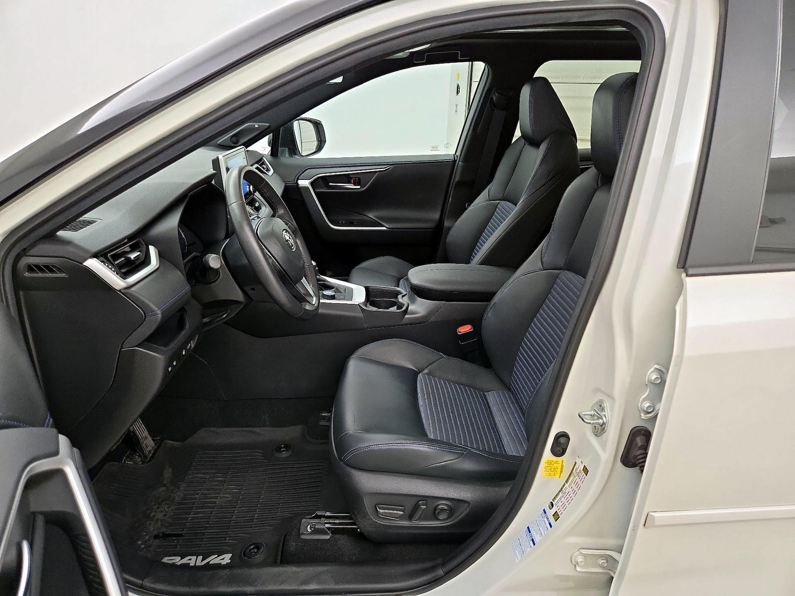 2021 Toyota RAV4 XSE - Photo 12