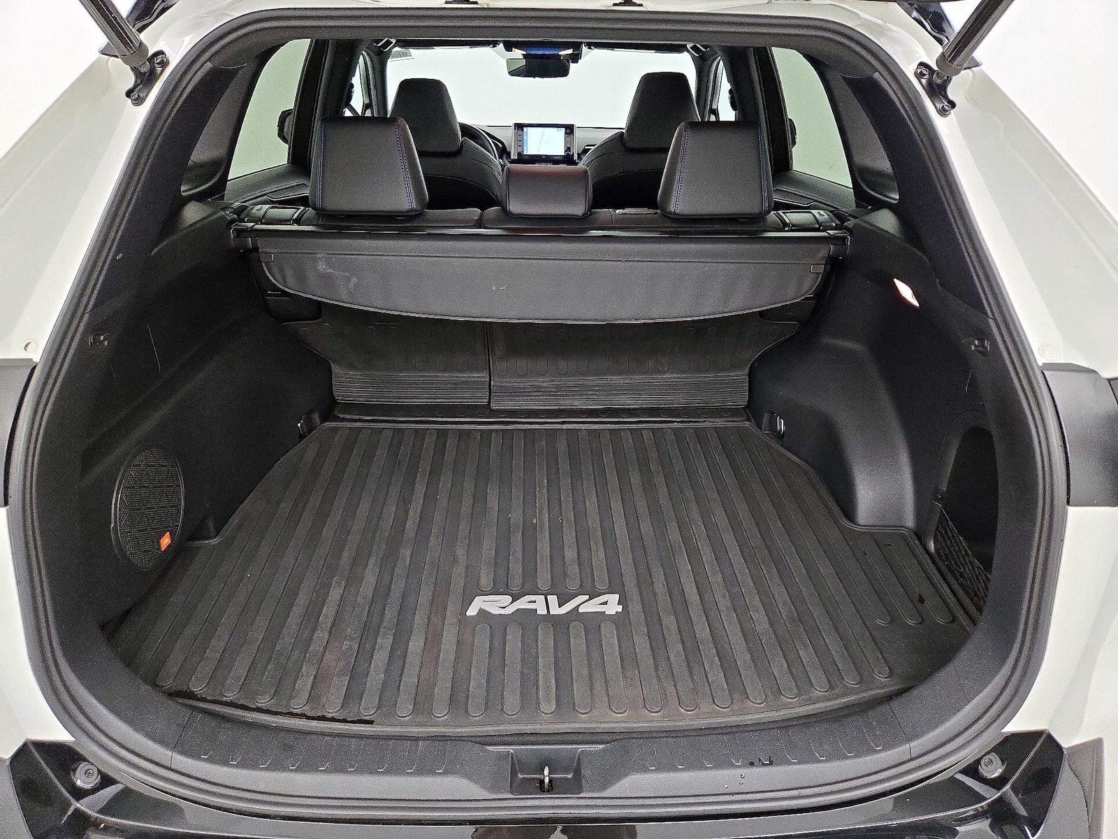 2021 Toyota RAV4 XSE - Photo 23