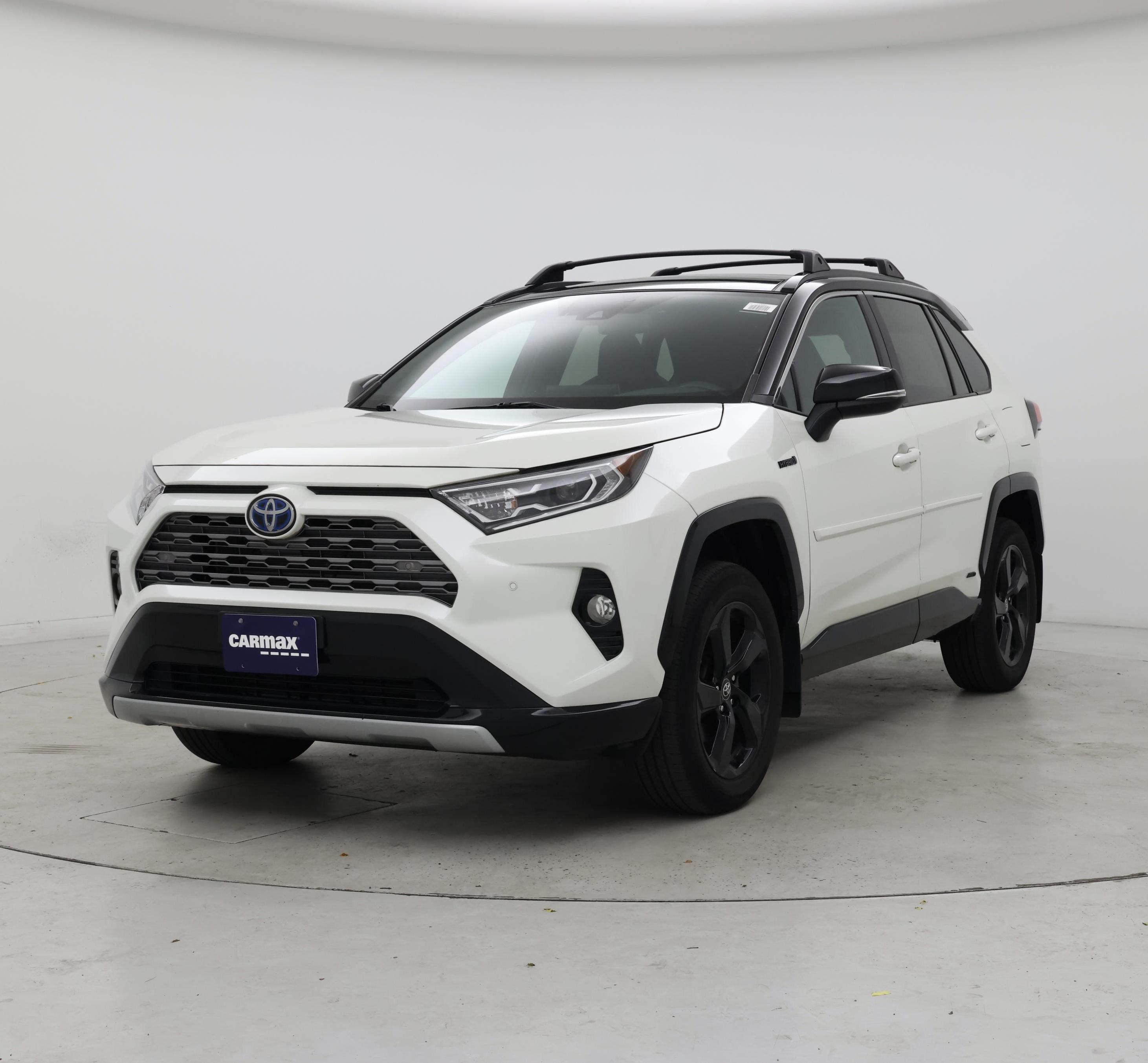 Thumbnail: 2021 Toyota RAV4 - 4