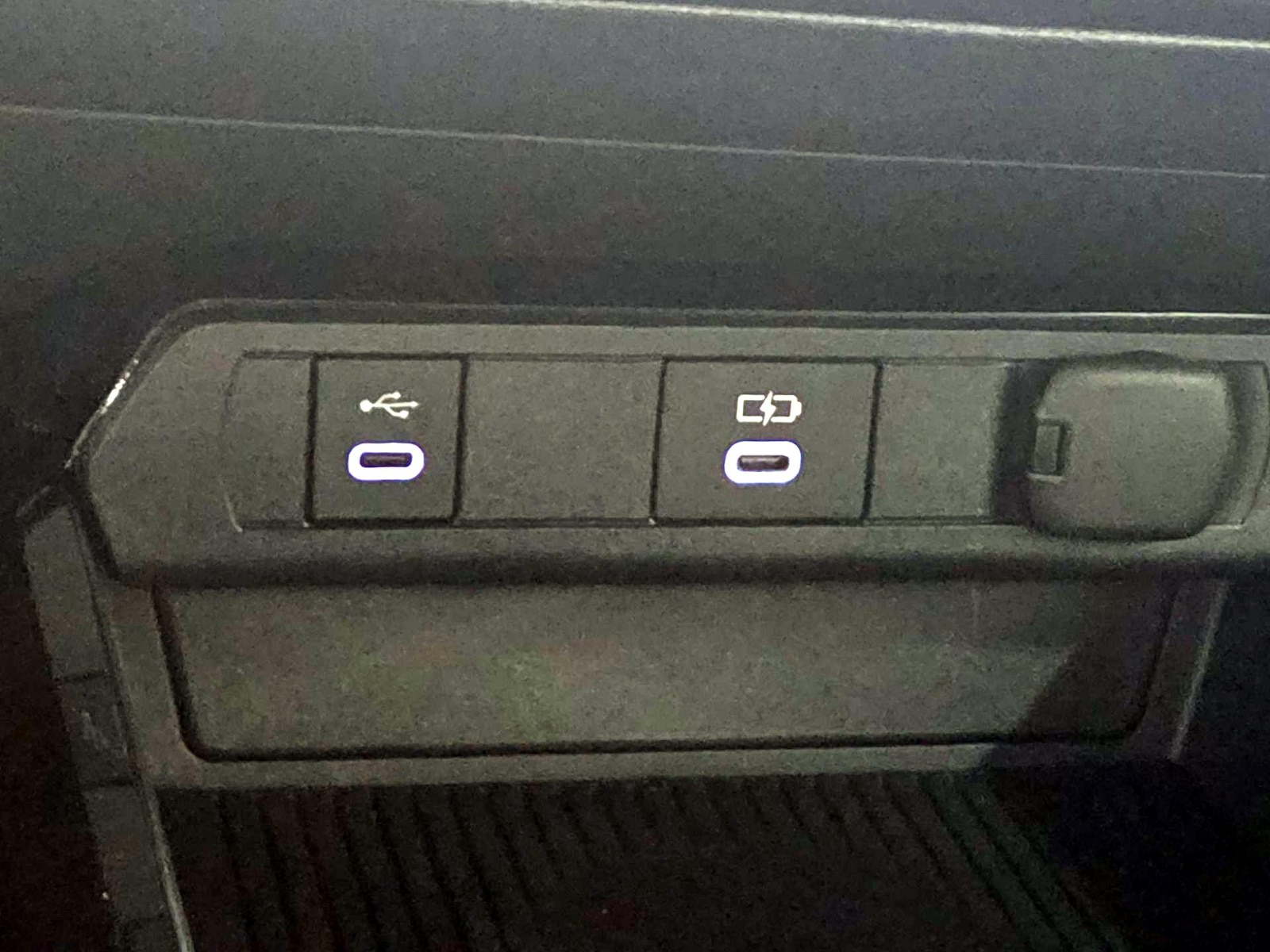 2024 Toyota Prius Prime SE - Photo 19