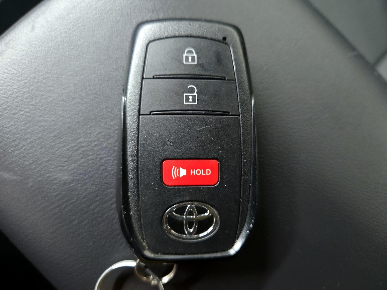 2024 Toyota Prius Prime SE - Photo 23