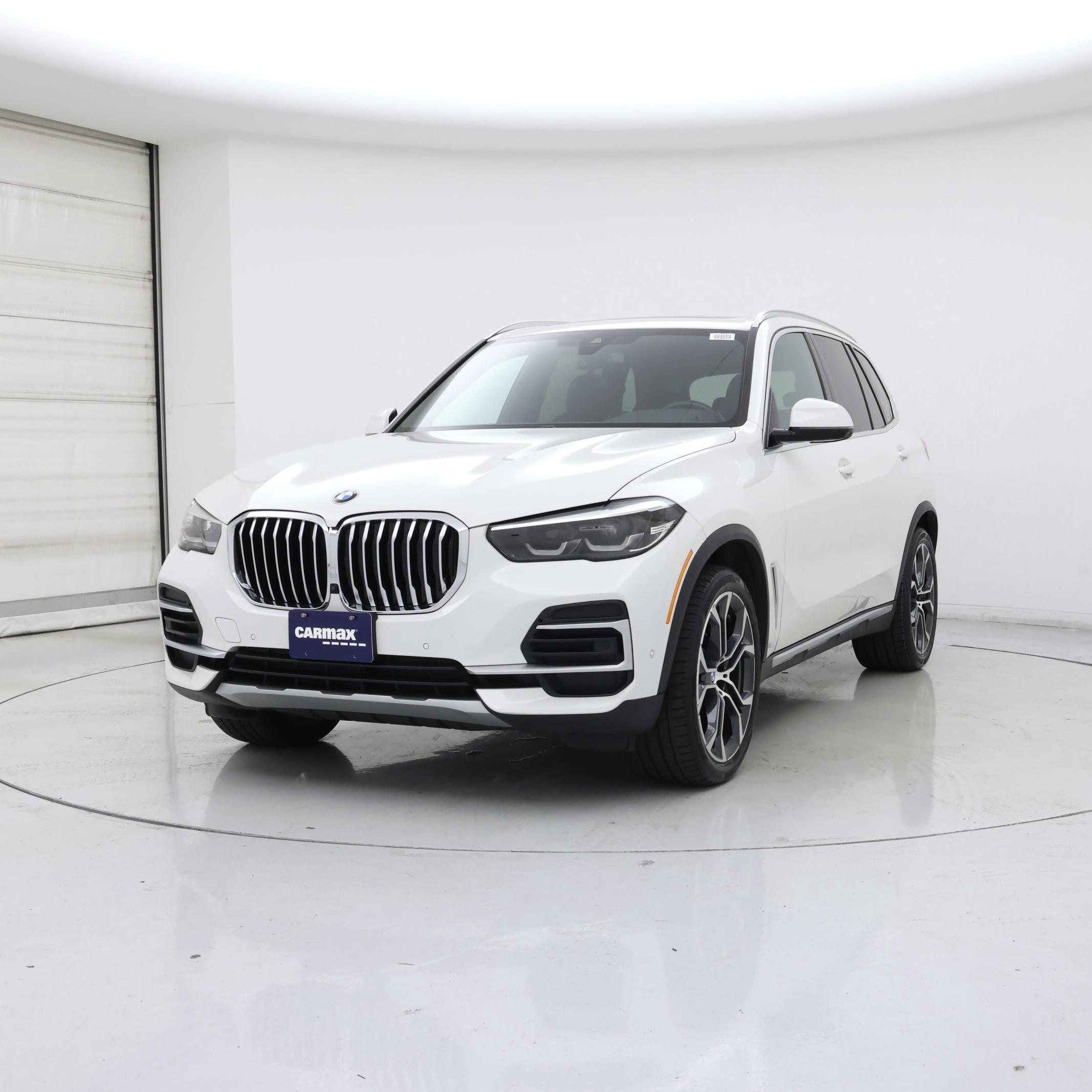 Thumbnail: 2023 BMW X5 - 4