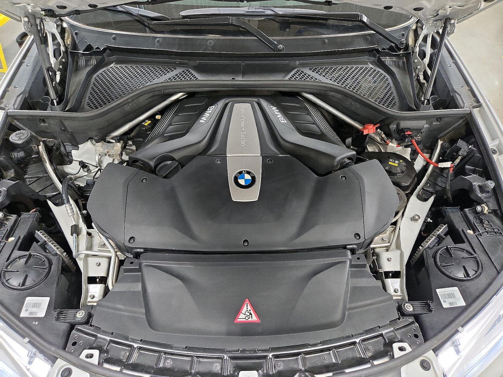 2016 BMW X6 xDrive50i - Photo 24