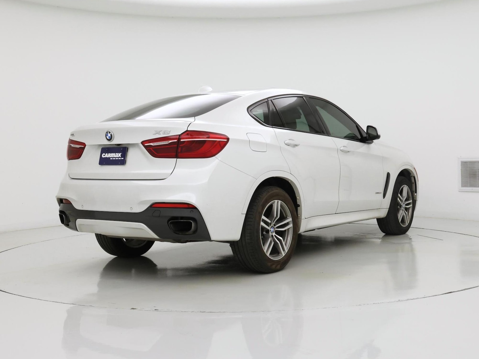 2016 BMW X6 xDrive50i - Photo 9