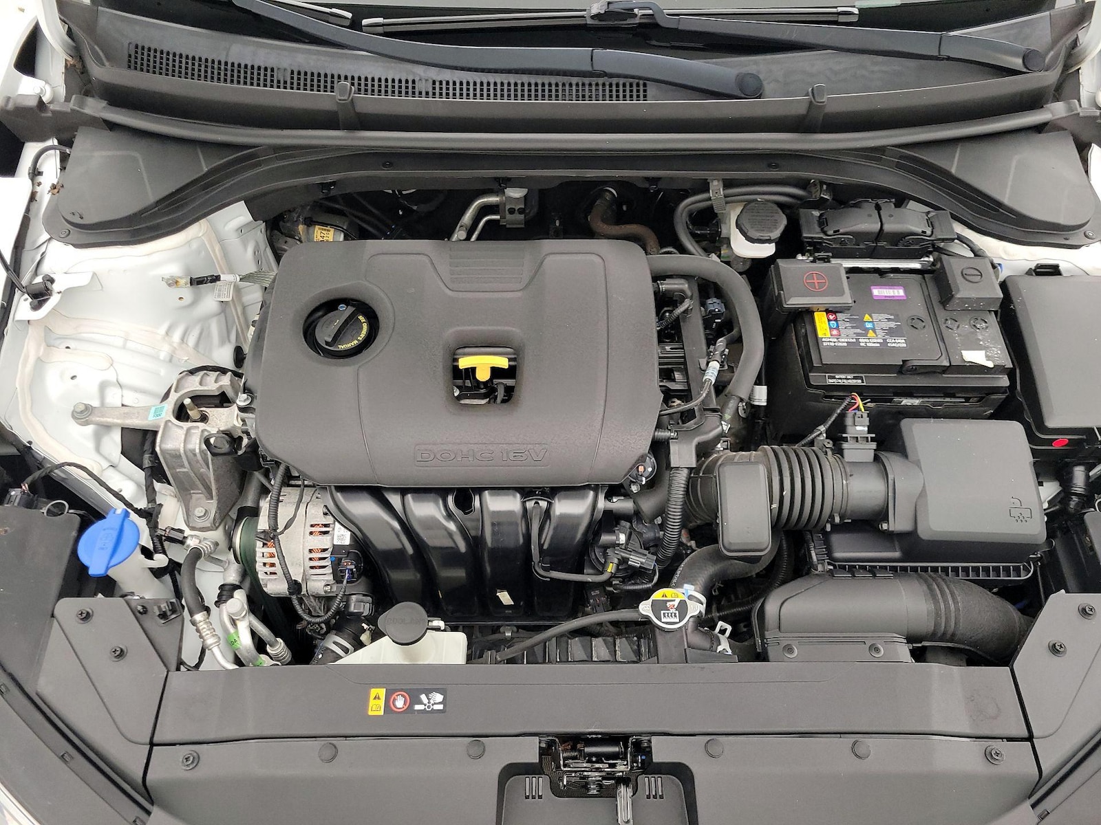 2020 Hyundai Elantra SE - Photo 22