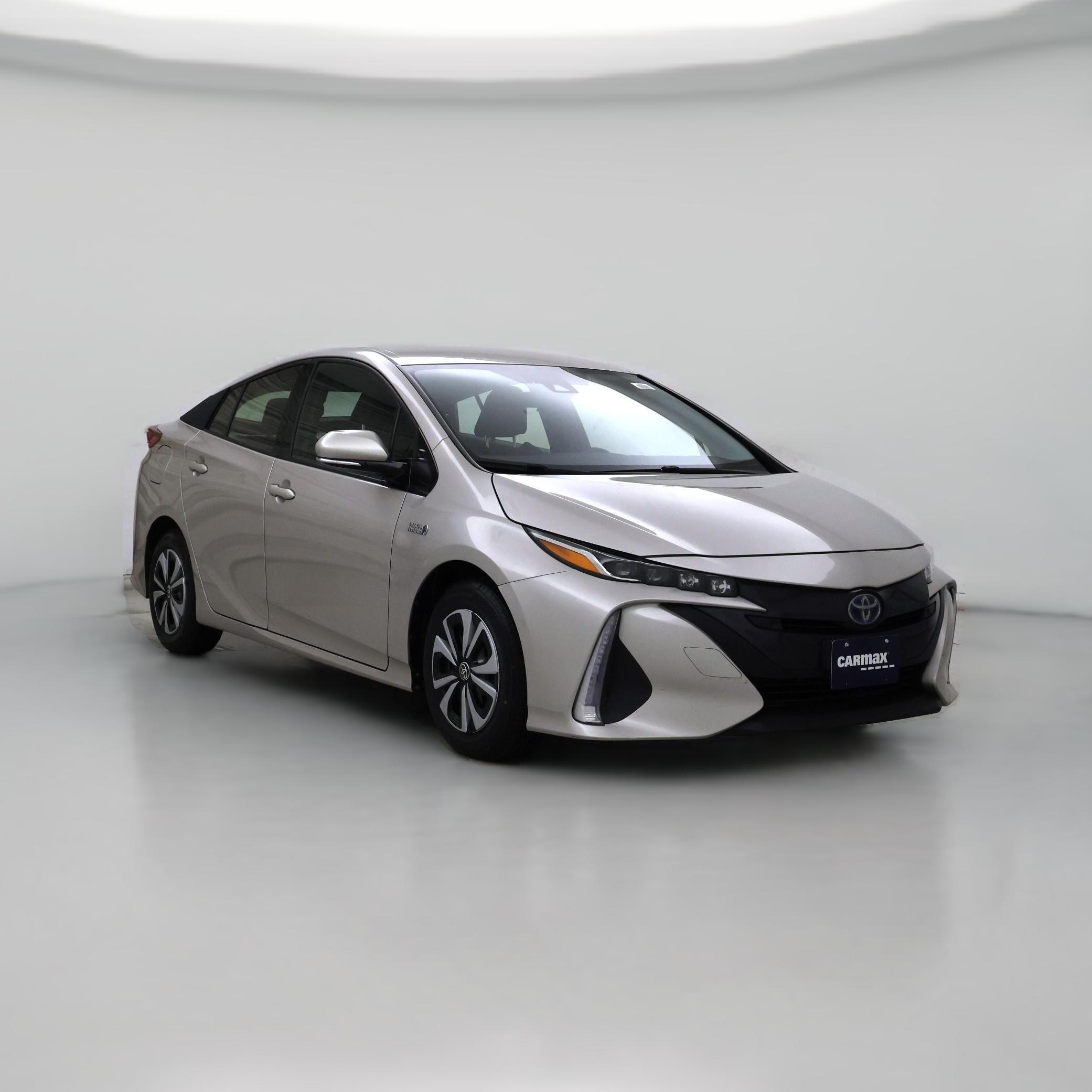Thumbnail: 2017 Toyota Prius Prime - 1