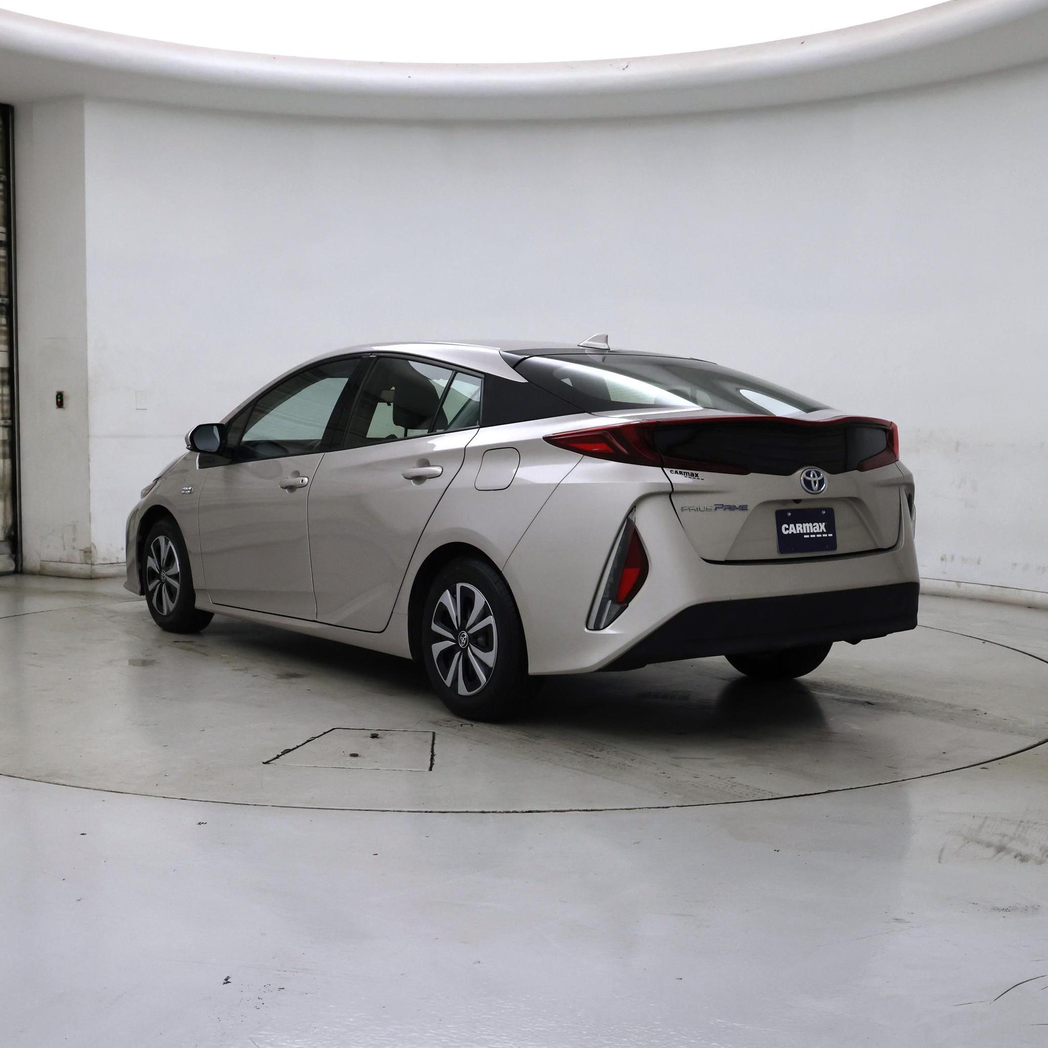 Thumbnail: 2017 Toyota Prius Prime - 2