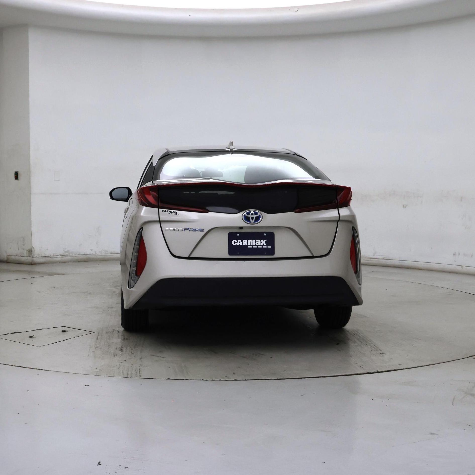 Thumbnail: 2017 Toyota Prius Prime - 6