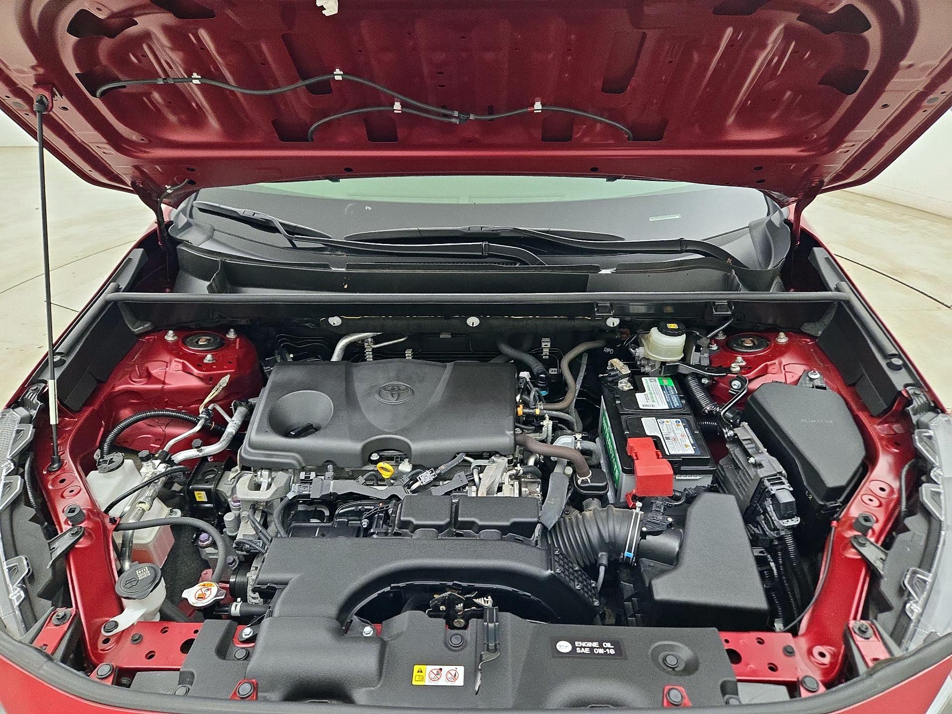 Thumbnail: 2019 Toyota RAV4 - 18