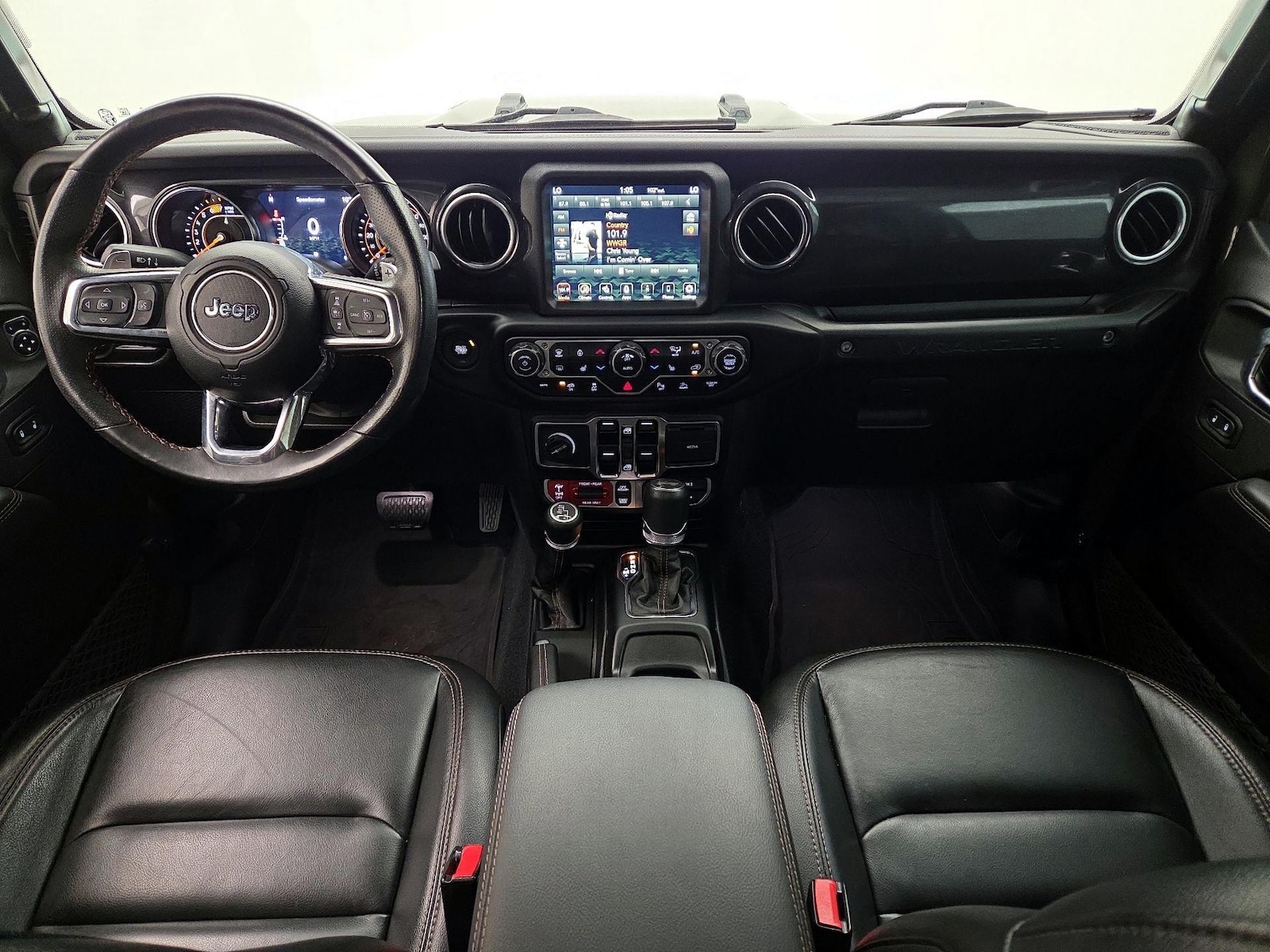 Apple CarPlay® & Android Auto™
