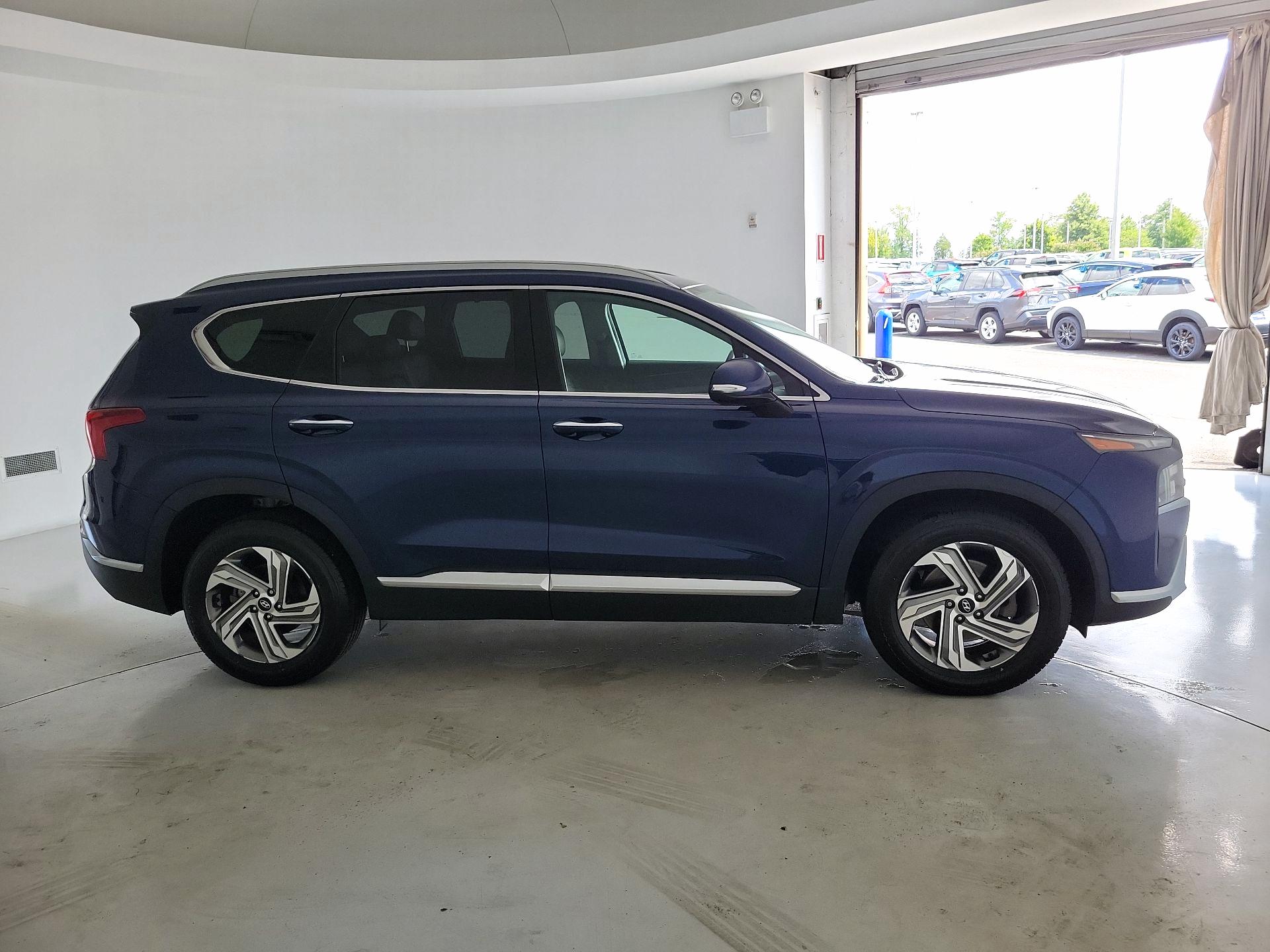 Thumbnail: 2021 Hyundai Santa Fe - 4