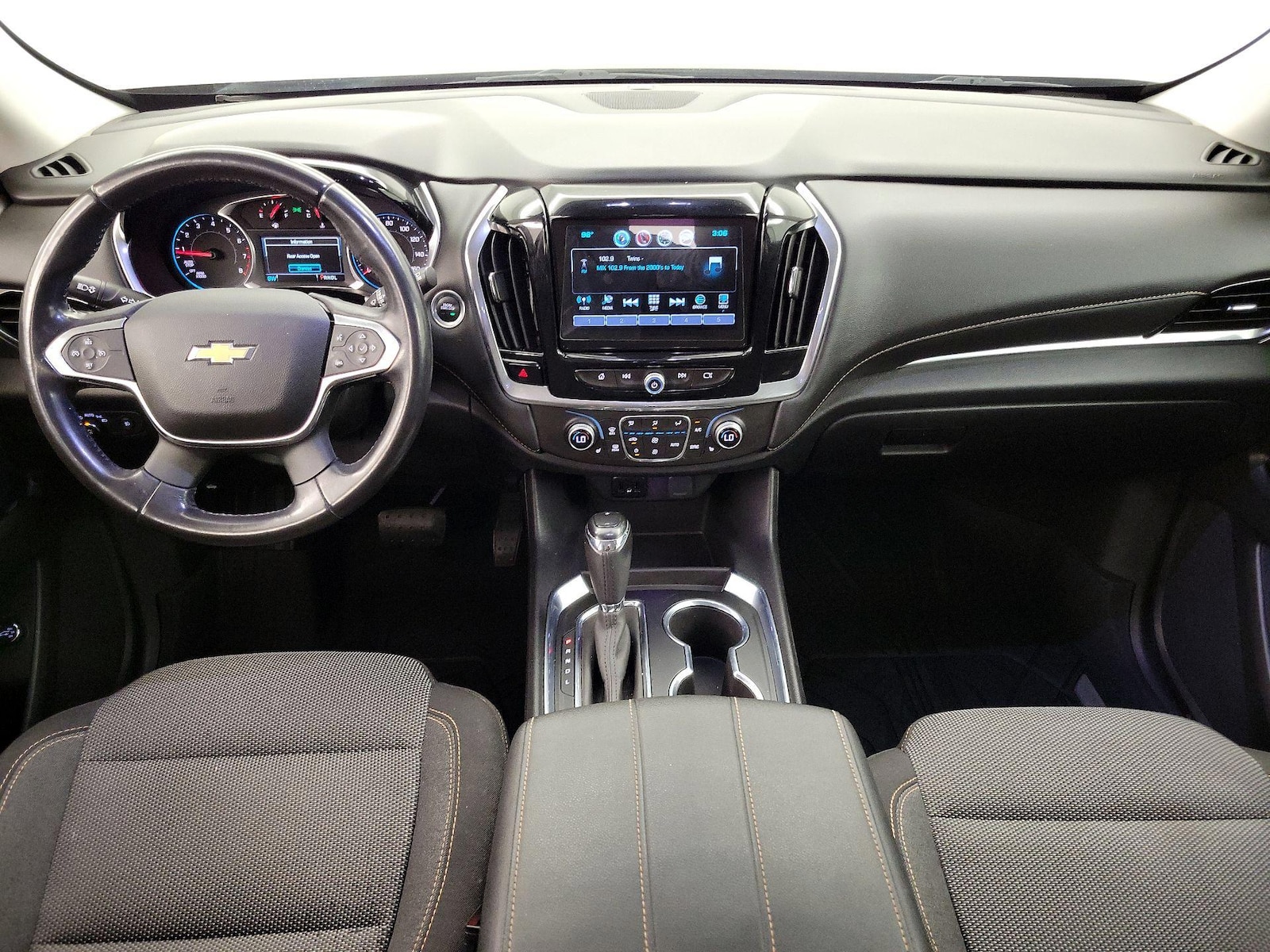2018 Chevrolet Traverse 1LT - Photo 10