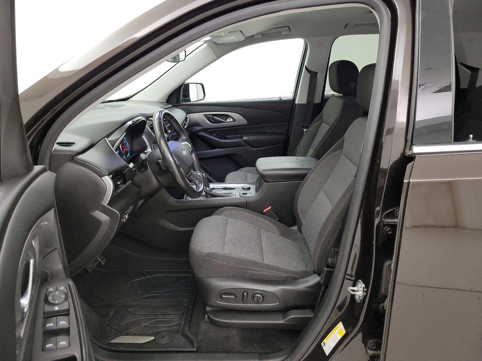 2018 Chevrolet Traverse 1LT - Photo 12