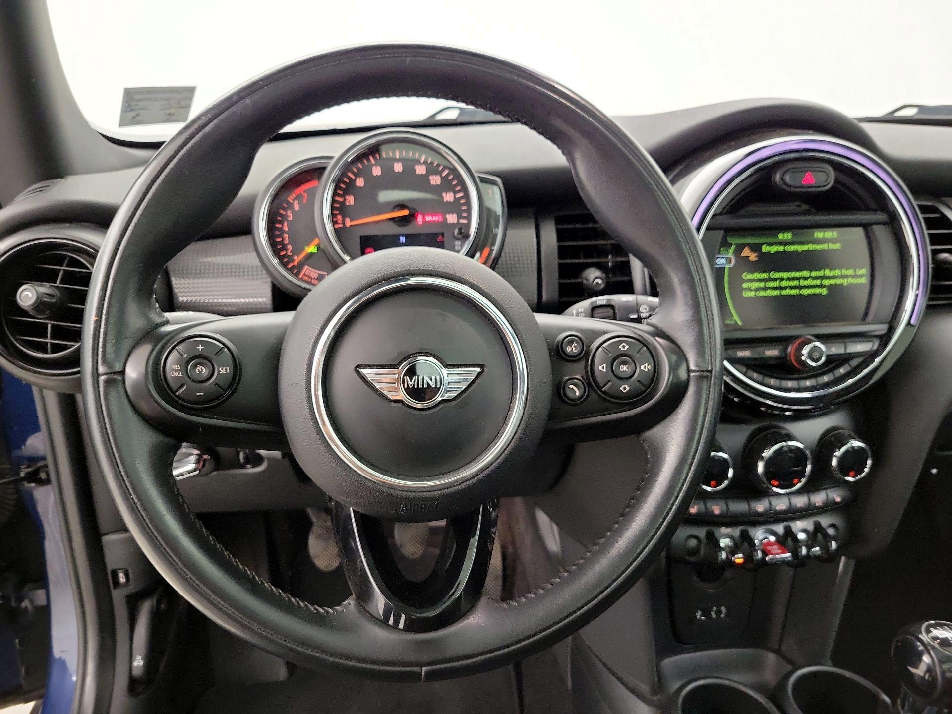 Thumbnail: 2018 MINI Cooper Hardtop - 10