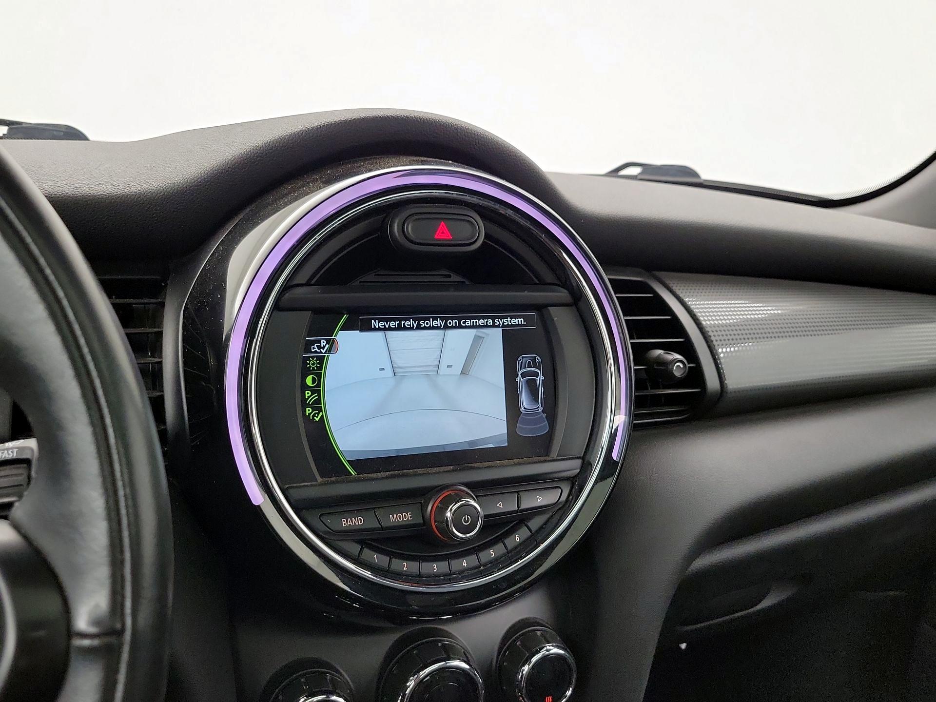 Thumbnail: 2018 MINI Cooper Hardtop - 14