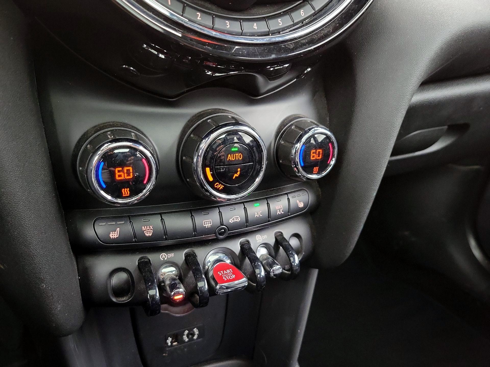 Thumbnail: 2018 MINI Cooper Hardtop - 16