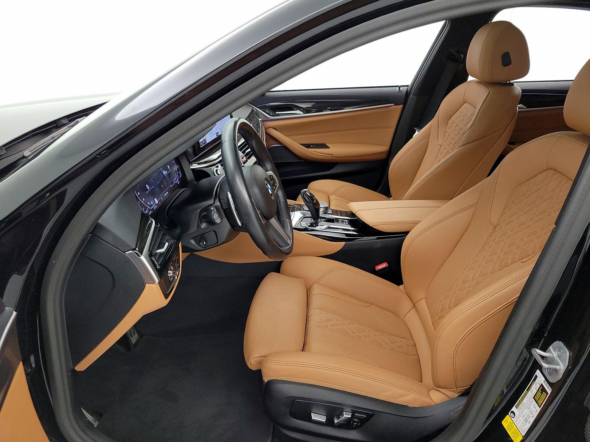 Thumbnail: 2023 BMW 5 Series - 11