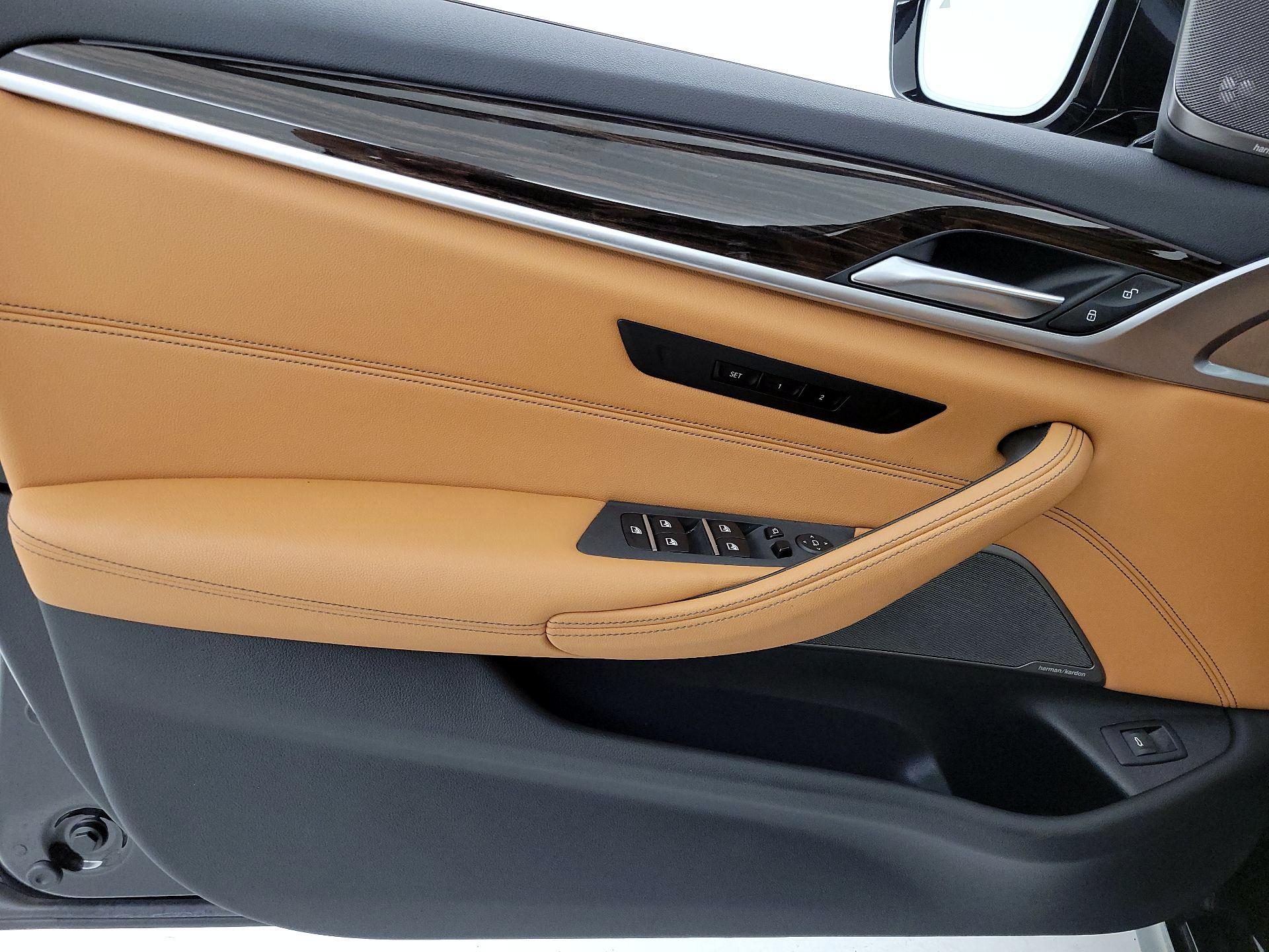 Thumbnail: 2023 BMW 5 Series - 12