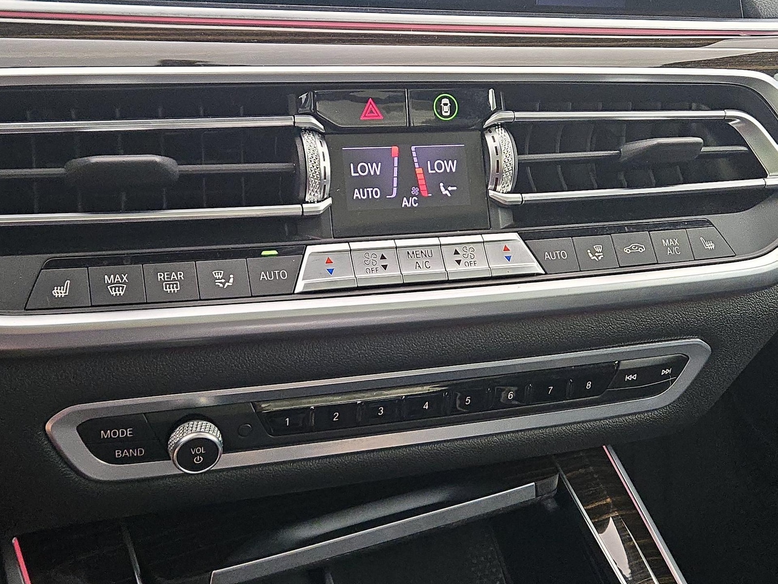2020 BMW X5 40i - Photo 18