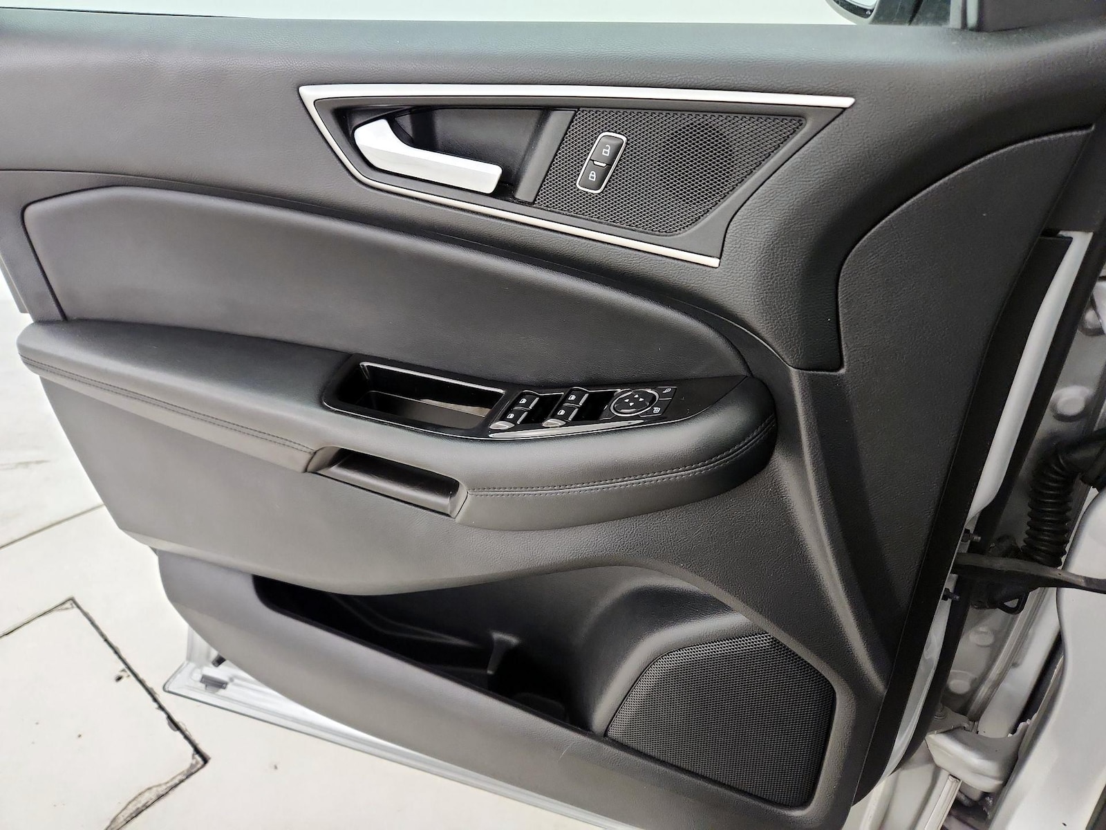 2016 Ford Edge SEL - Photo 13