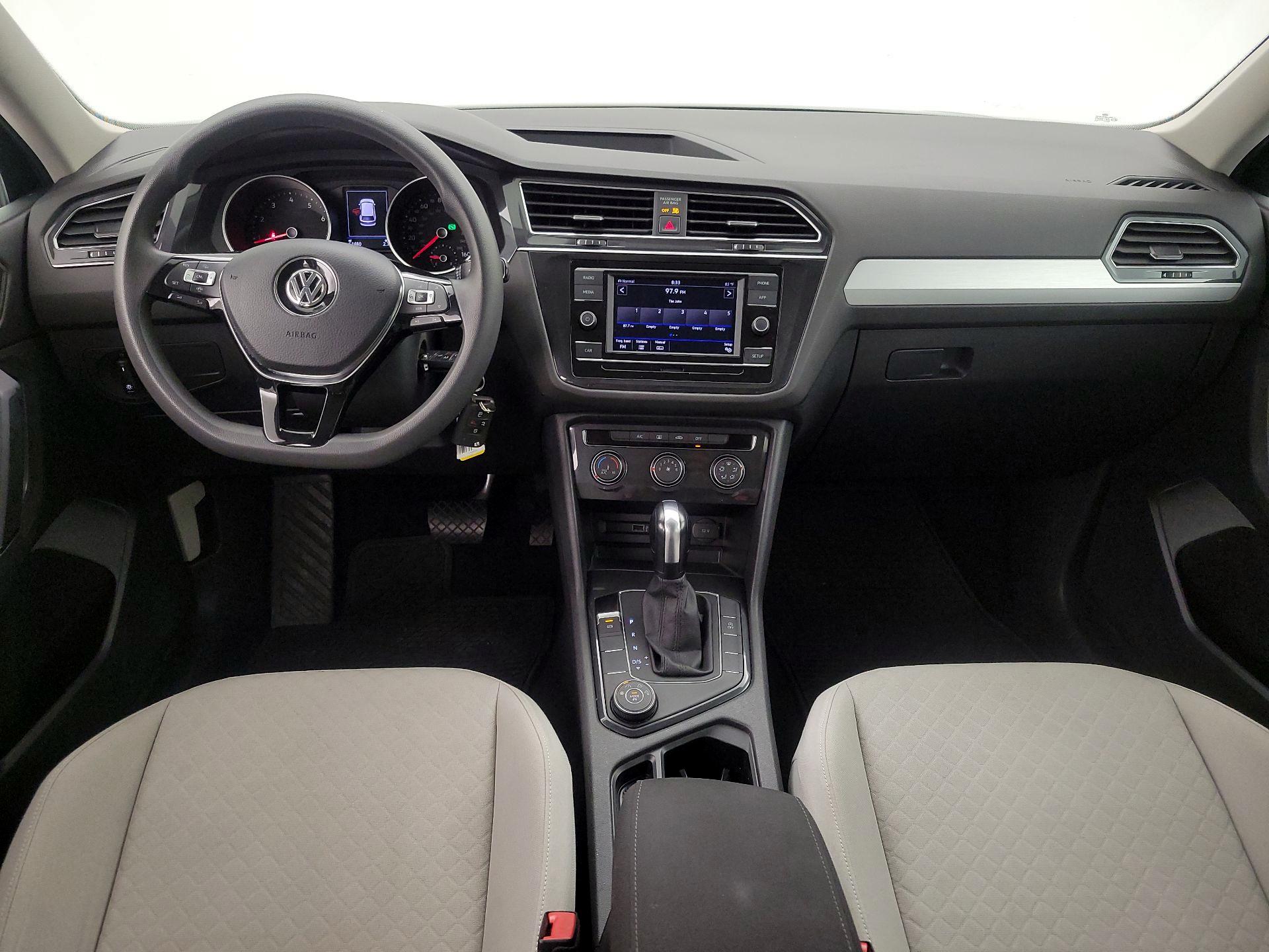 Thumbnail: 2019 Volkswagen Tiguan - 9