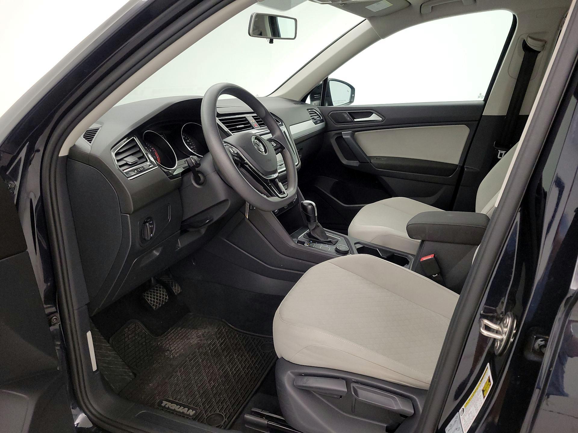 Thumbnail: 2019 Volkswagen Tiguan - 12