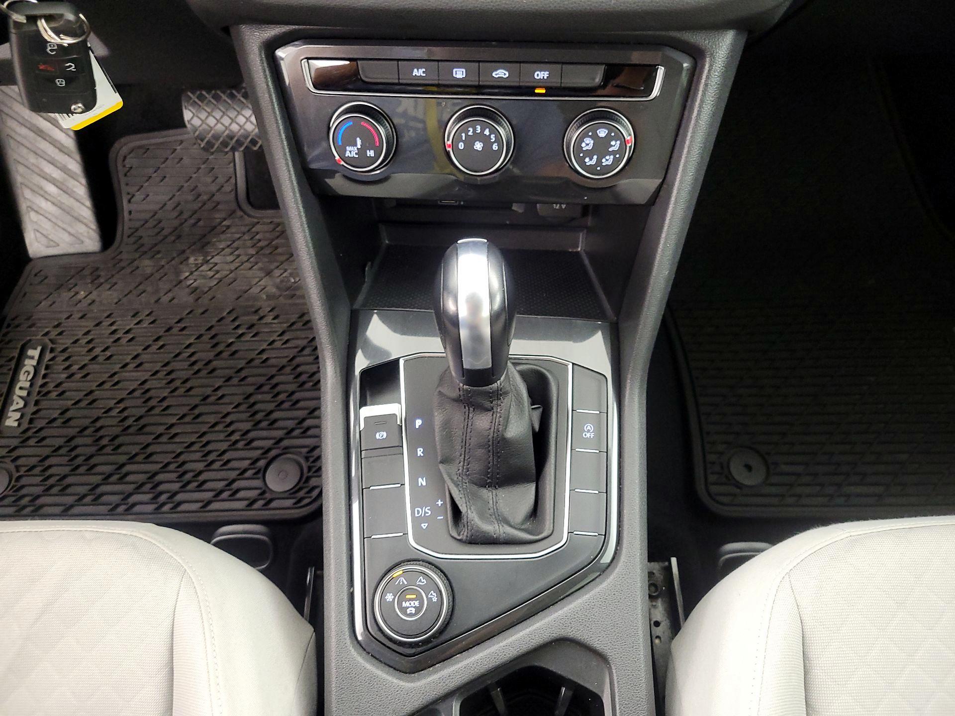 Thumbnail: 2019 Volkswagen Tiguan - 17
