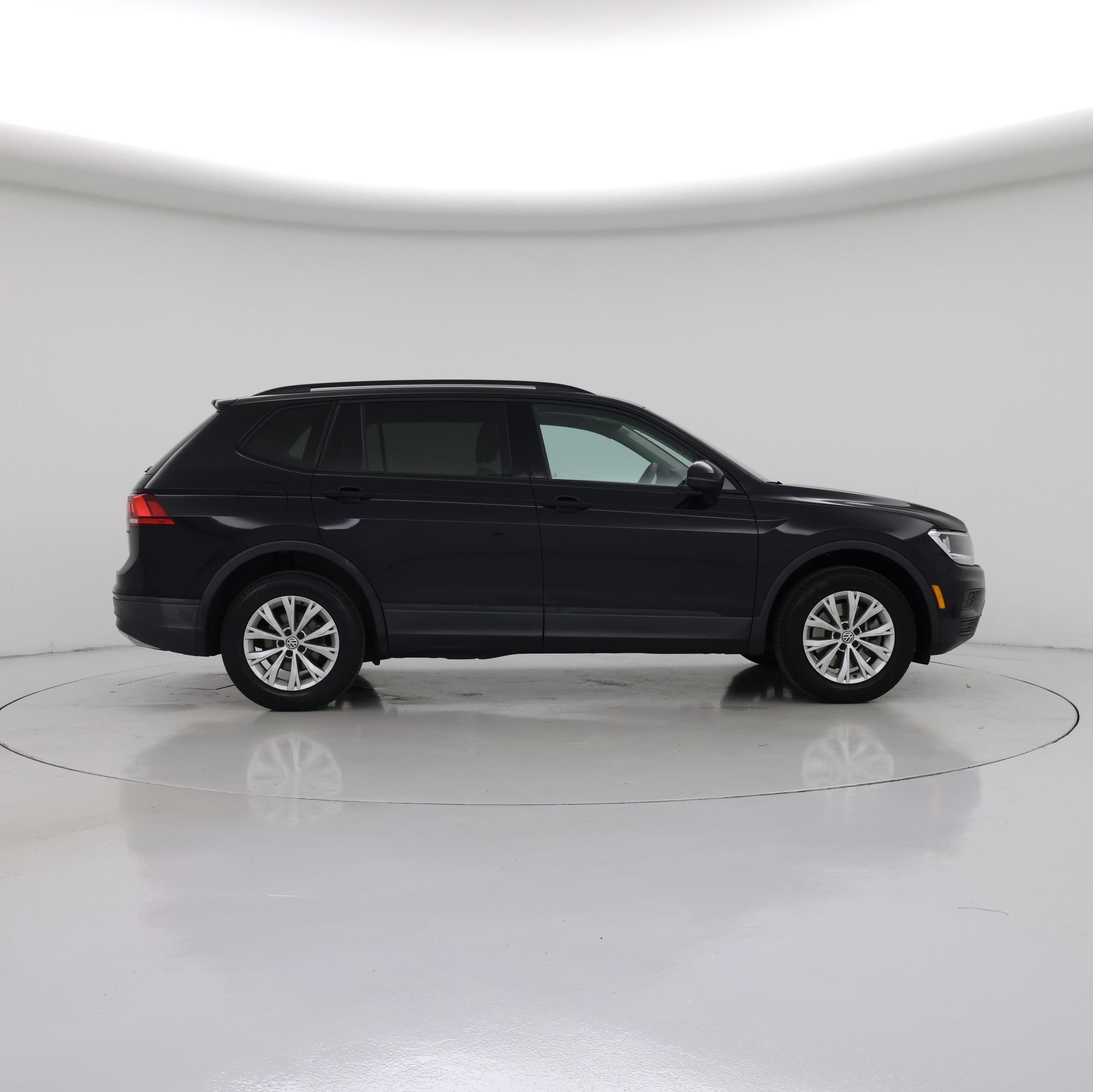 Thumbnail: 2019 Volkswagen Tiguan - 7