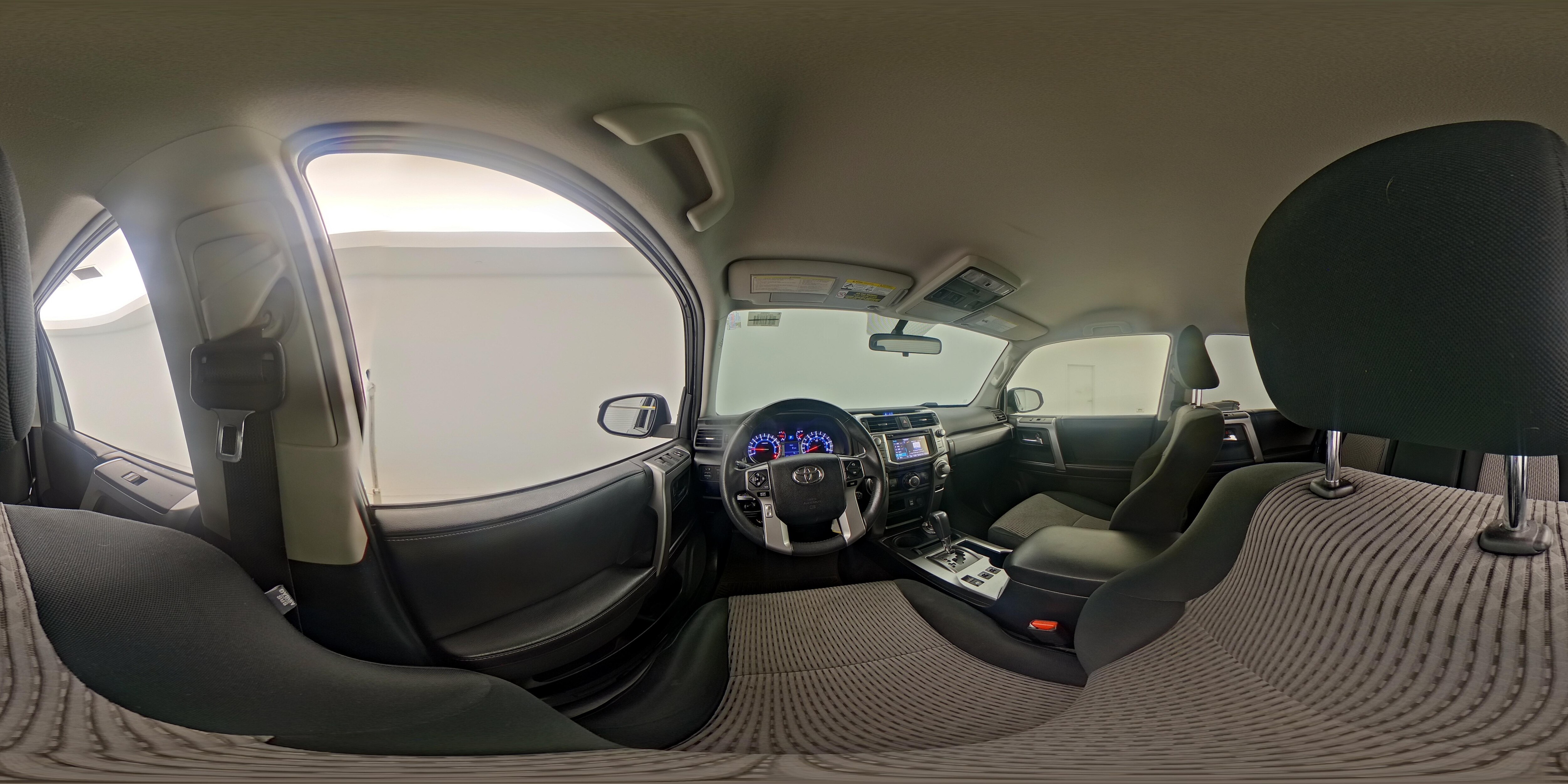 2017 Toyota 4Runner SR5 - Photo 26