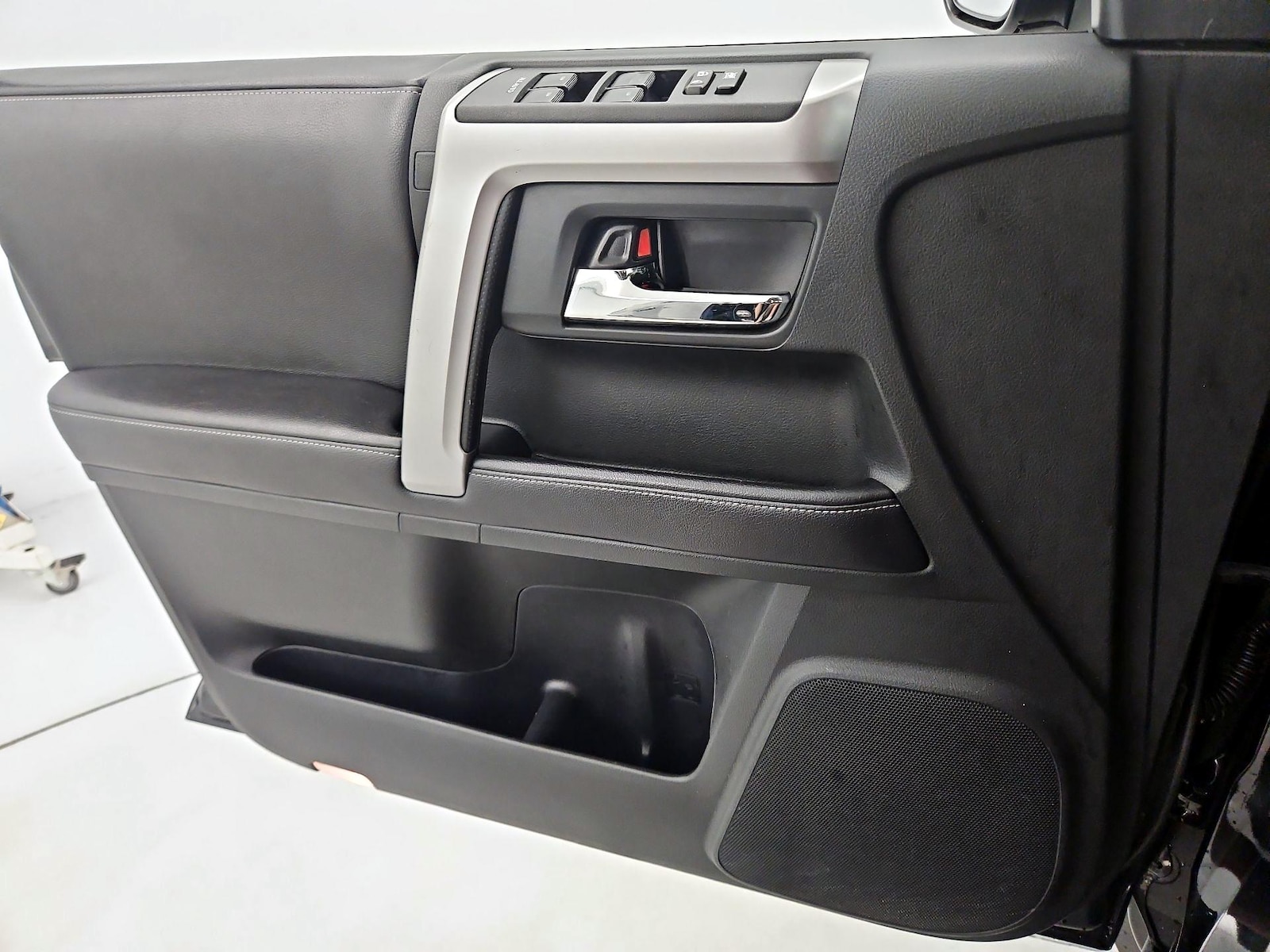 2017 Toyota 4Runner SR5 - Photo 13