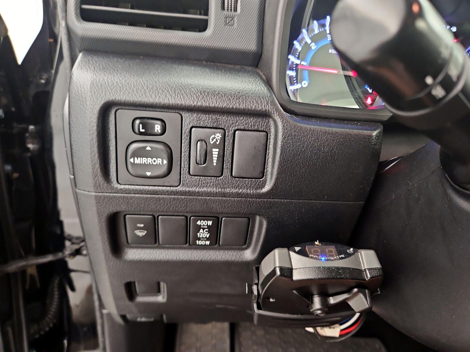 2017 Toyota 4Runner SR5 - Photo 14