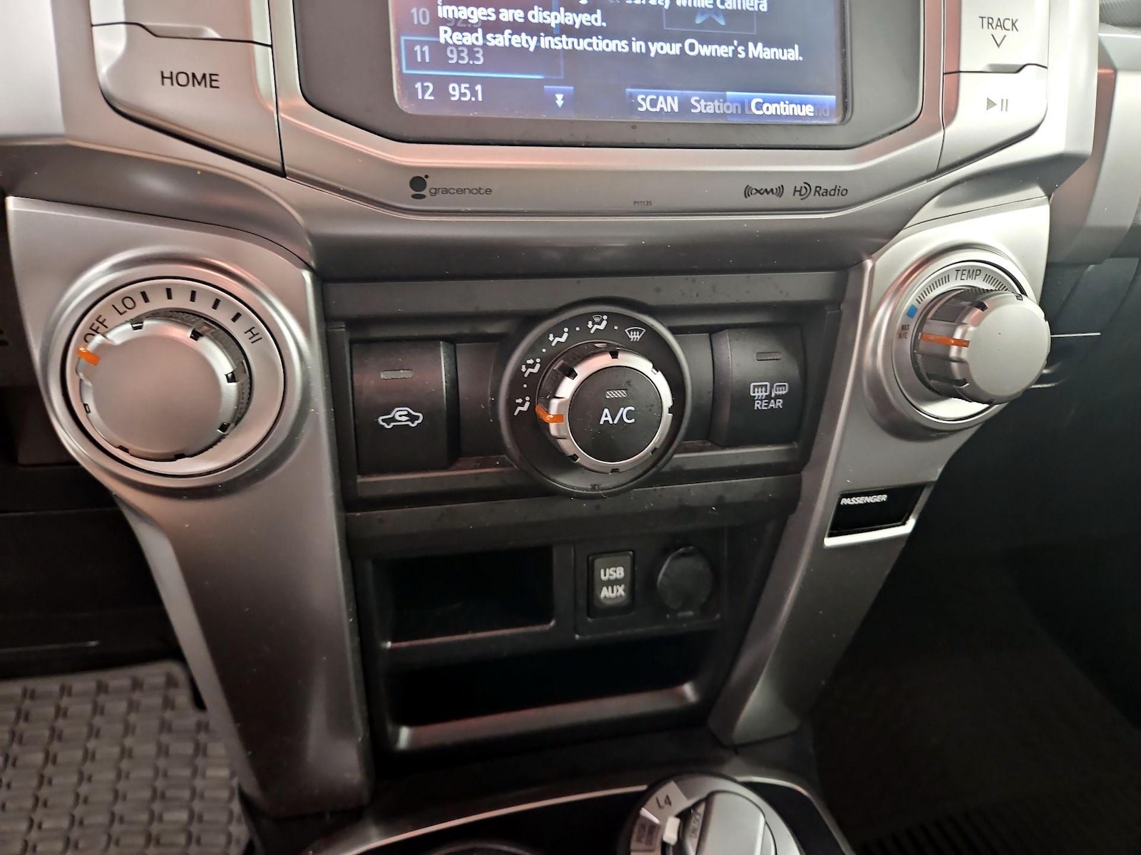 2017 Toyota 4Runner SR5 - Photo 17