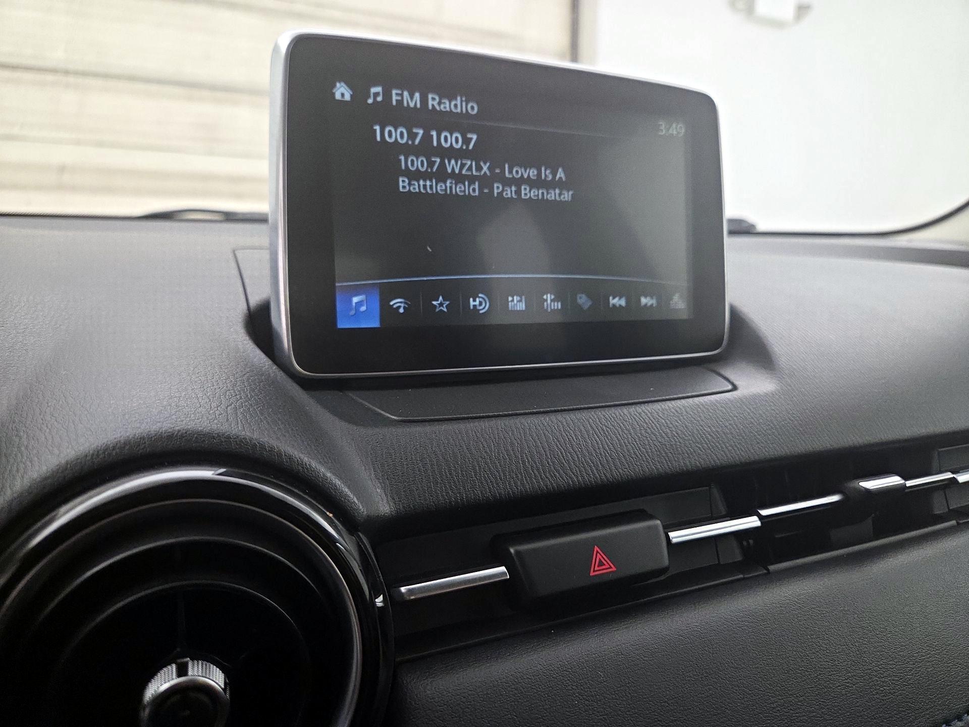 Thumbnail: 2017 Toyota Yaris iA - 16