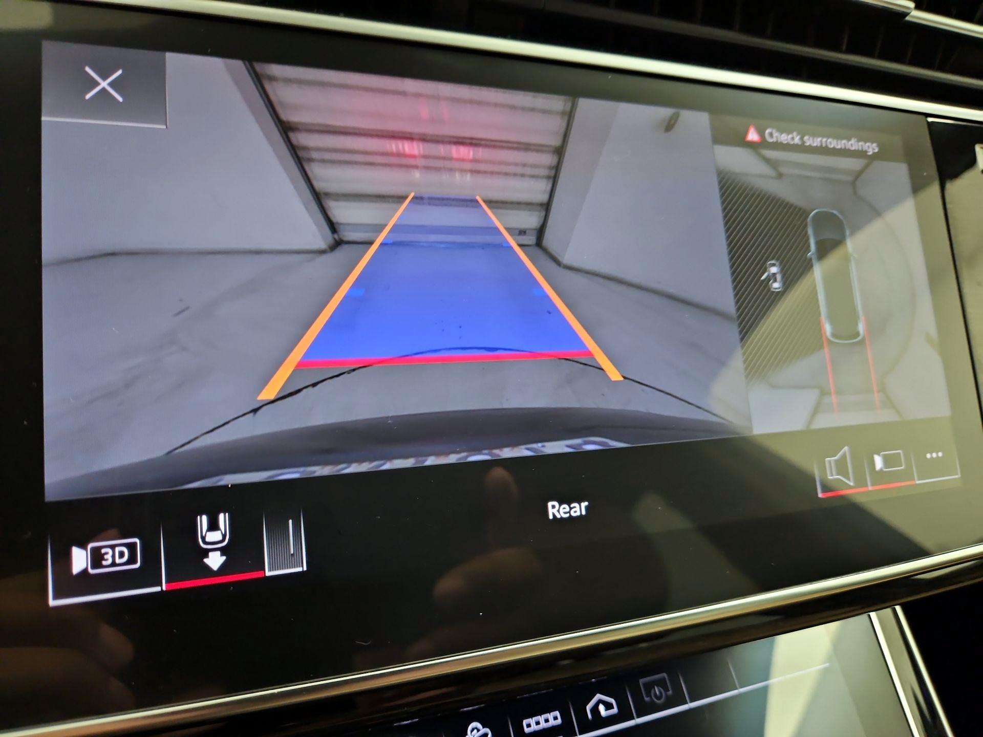 Thumbnail: 2022 Audi Q7 - 15